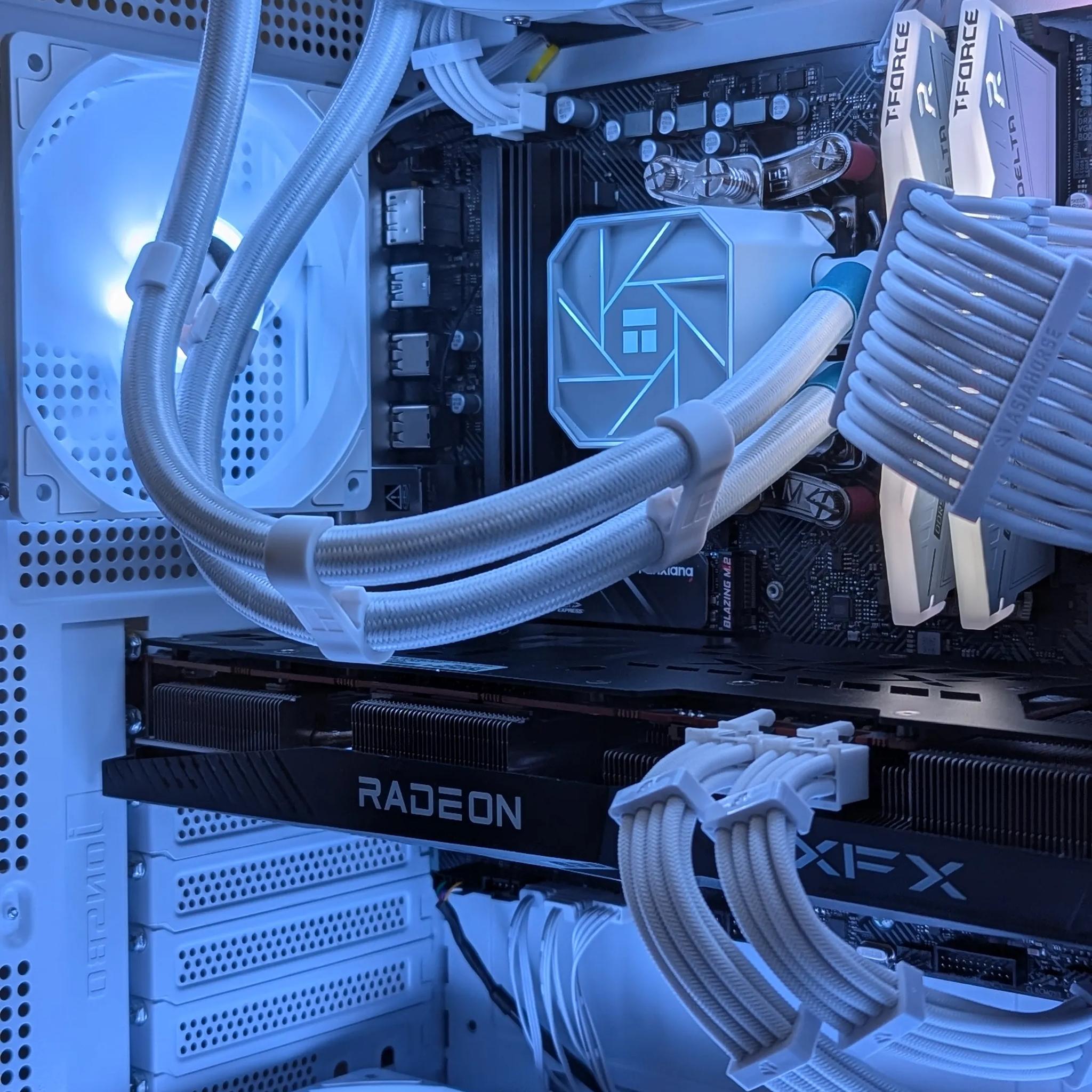 1440p Mid-Range BEAST - Ryzen 5 7500F -  RX 6700 XT