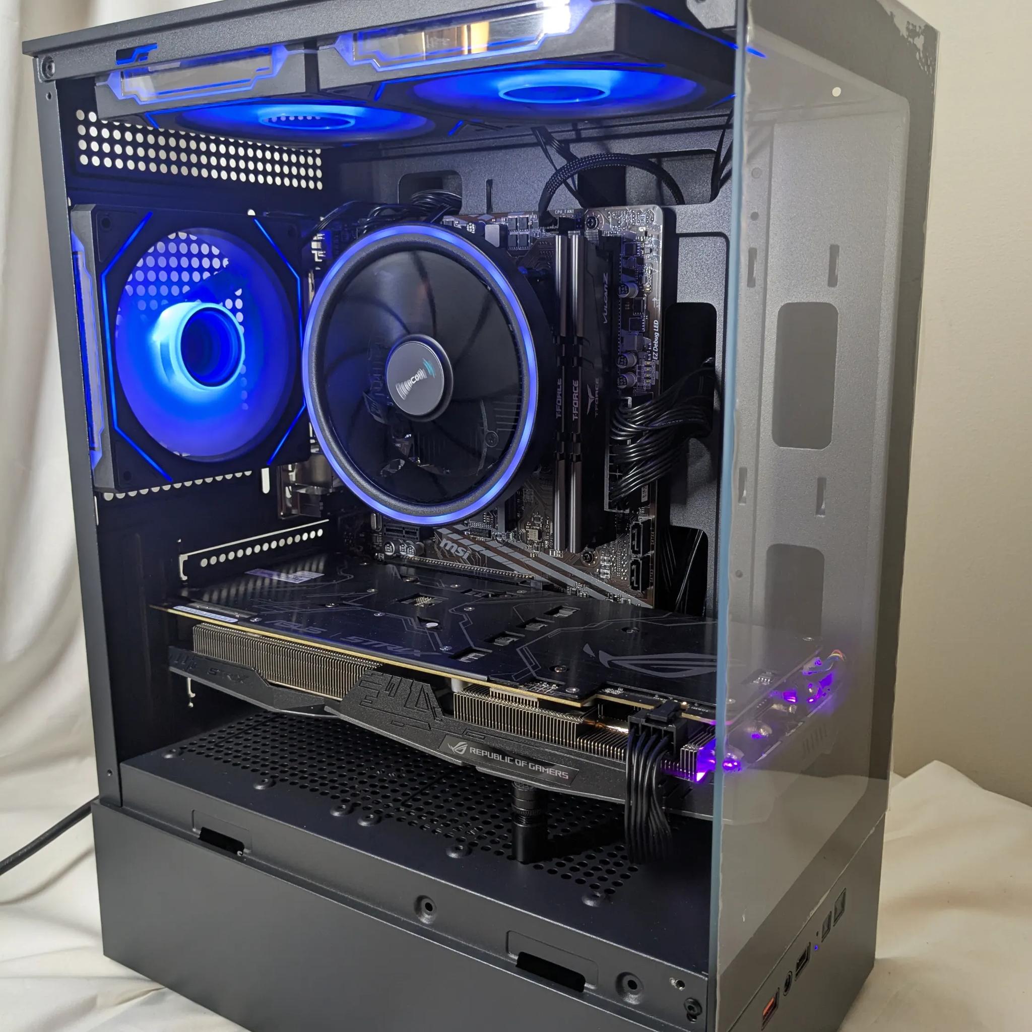 GTX 1060 6GB | Ryzen 5 2600X | 16GB DDR4 | 500 GB SATA SSD | Windows 11 home