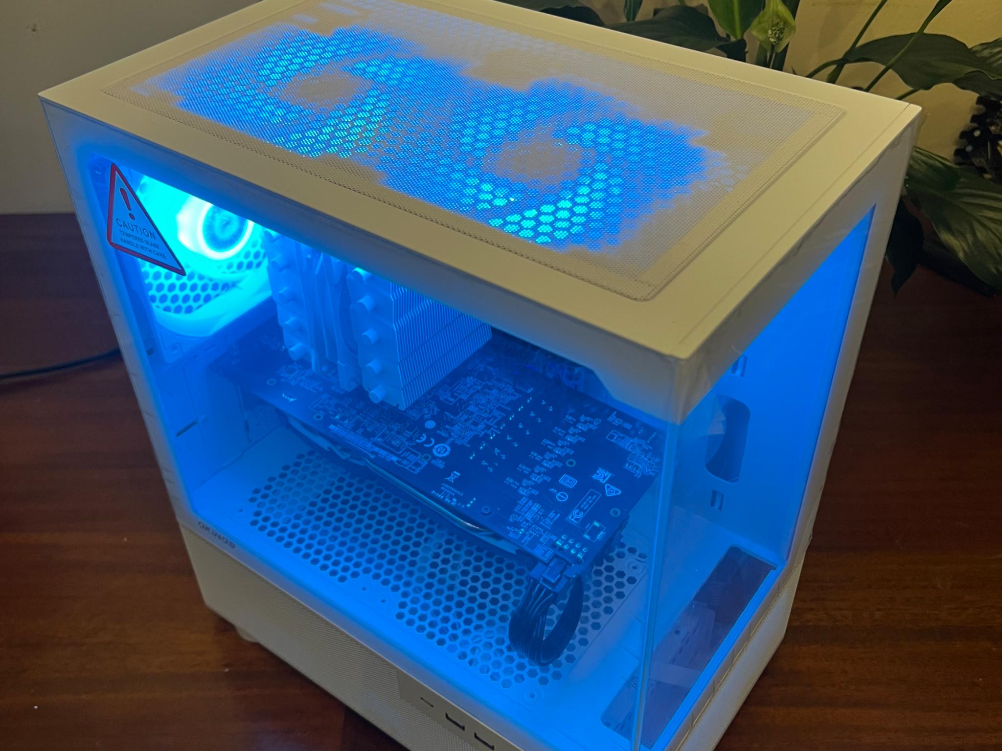 Intel 10 Core White Gaming PC RX 580 1tb SSD 32GB RAM WIFi WINDOWS 10 Pro
