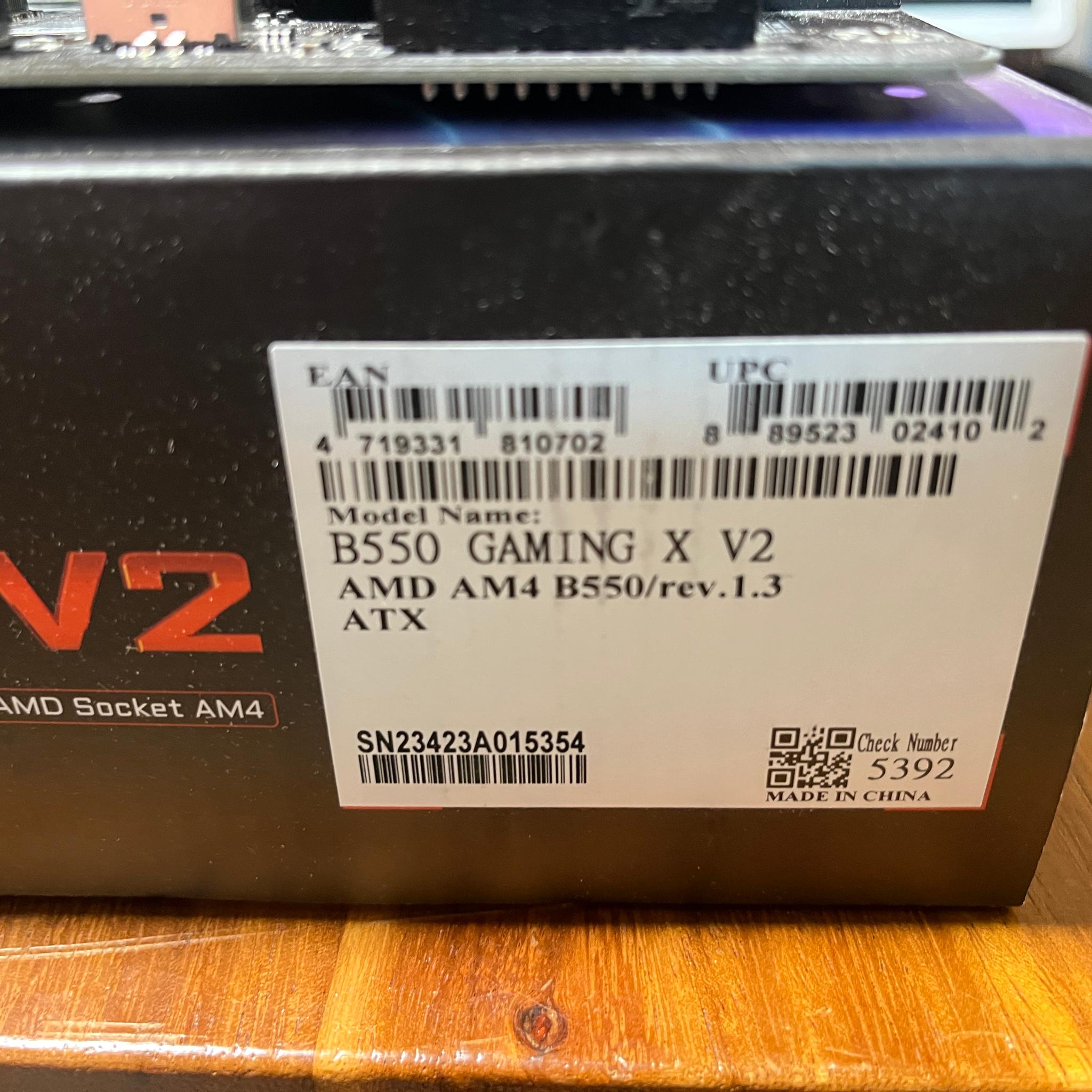 GIGABYTE B550 GAMING X V2 REV 1.3 AM4 AMD B550 SATA 6Gb/s USB 3.0 ATX Motherboard