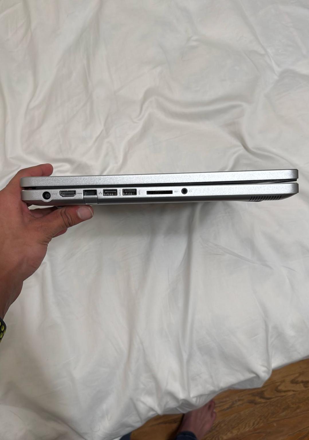 DELL Inspiron 17 700 Series 7737 (model P24E) *NO HARD DRIVE*