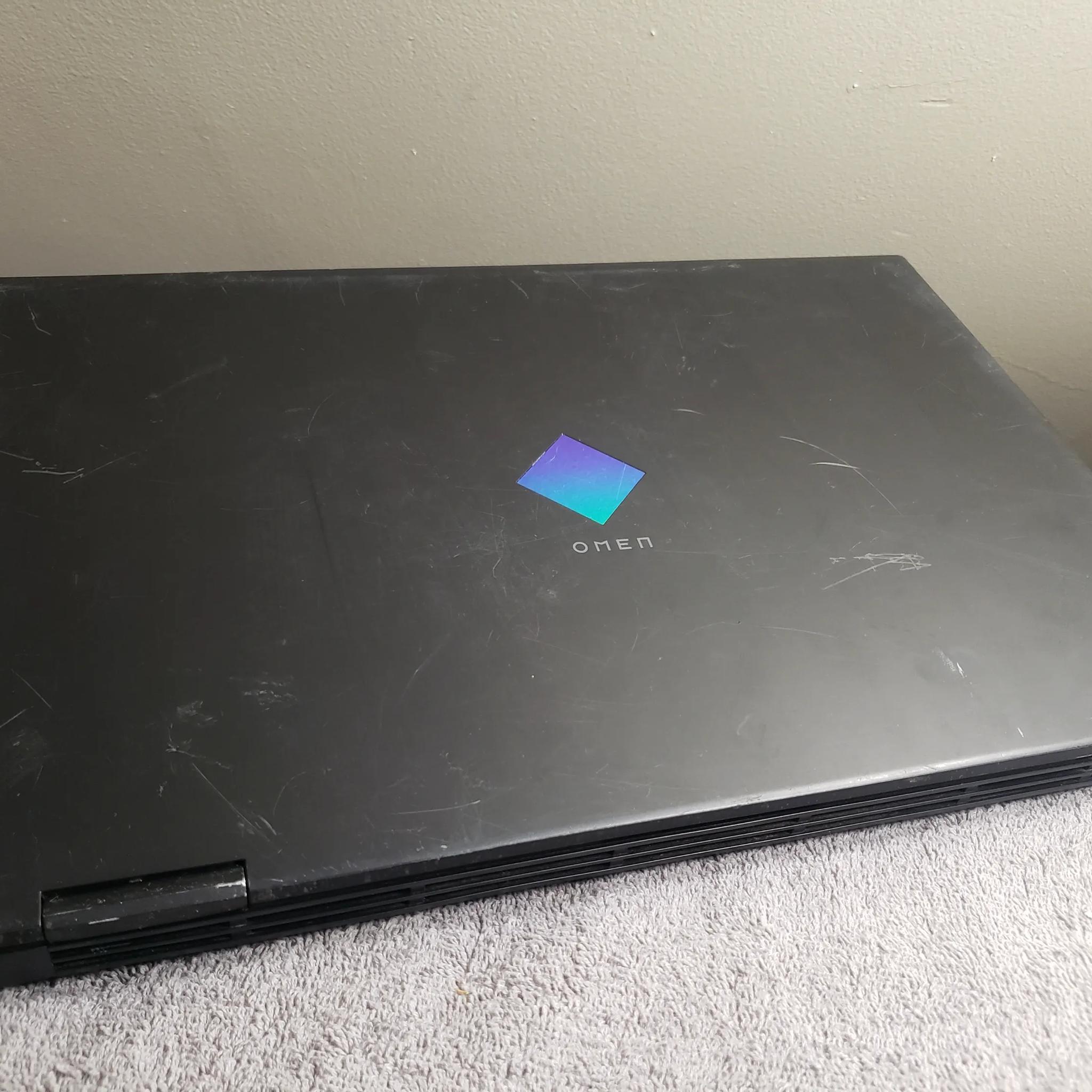 HP Omen 15-ek1013dx | Intel i7-10750H, RTX 3070, 32GB RAM, 512GB NVMe, 1080p 300Hz 15.6", Windows 11