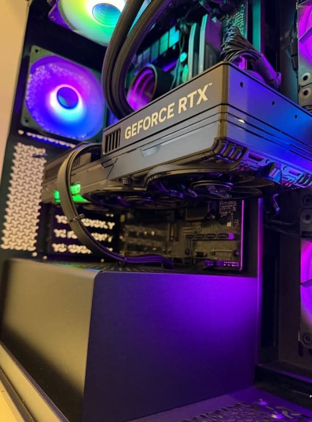 GAMING PC RYZEN 7 7800X3D RTX 5080 32 GIGS DDR5 GAMING PC BEAST