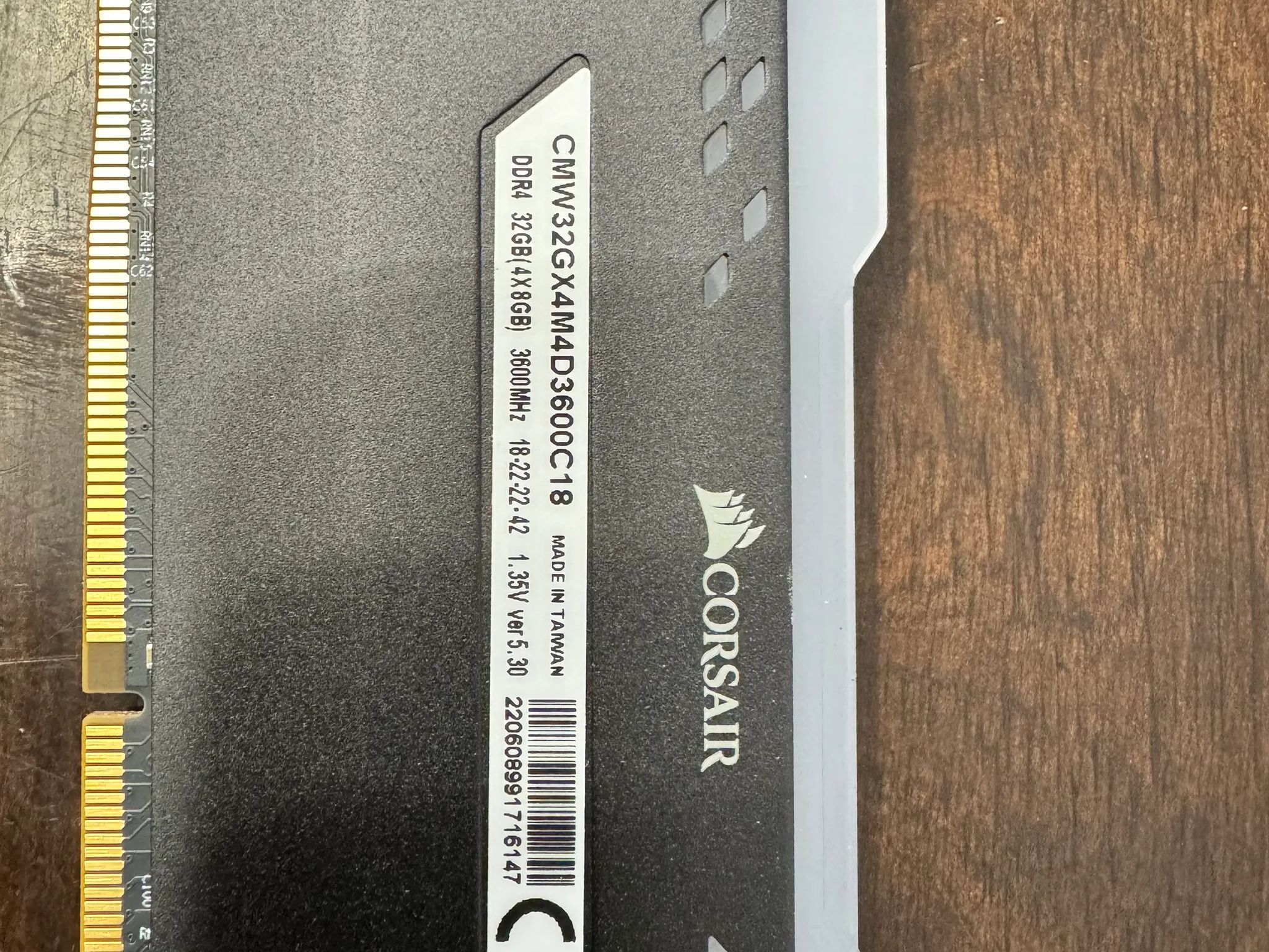 Corsair Vengeance RGB Pro 3600MHz (4x8 GB) 32GB DDR4