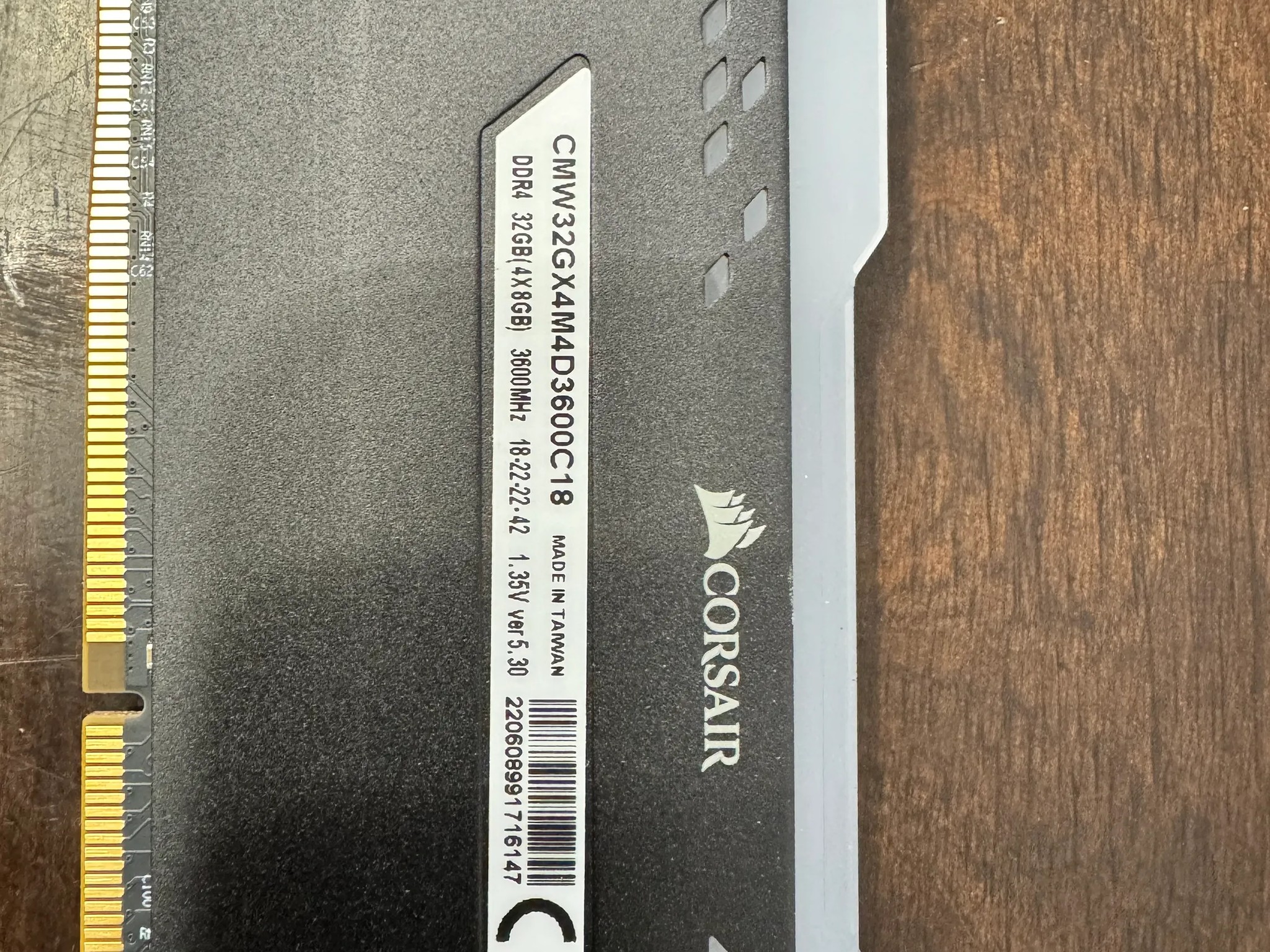 Corsair Vengeance RGB Pro 3600MHz (4x8 GB) 32GB DDR4