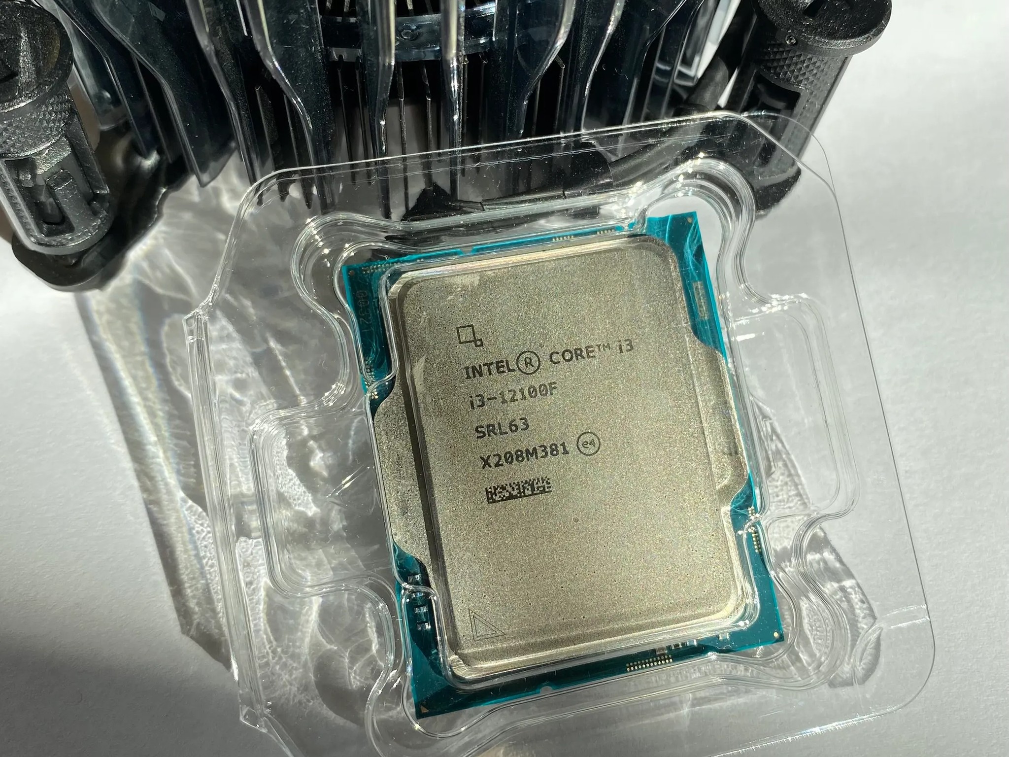 i3-12100f