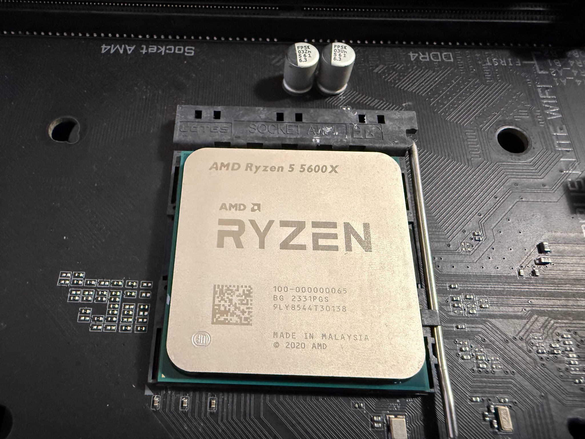 Ryzen 5 5600X | Gigabyte X570 AORUS Elite WiFi | 16GB DDR4
