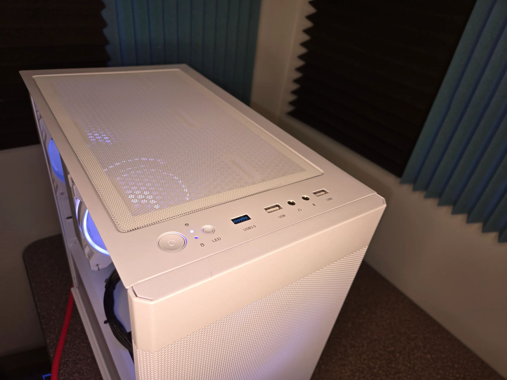 Paladin: RTX 4060 Gaming Streaming and Multitasking Dream Machine