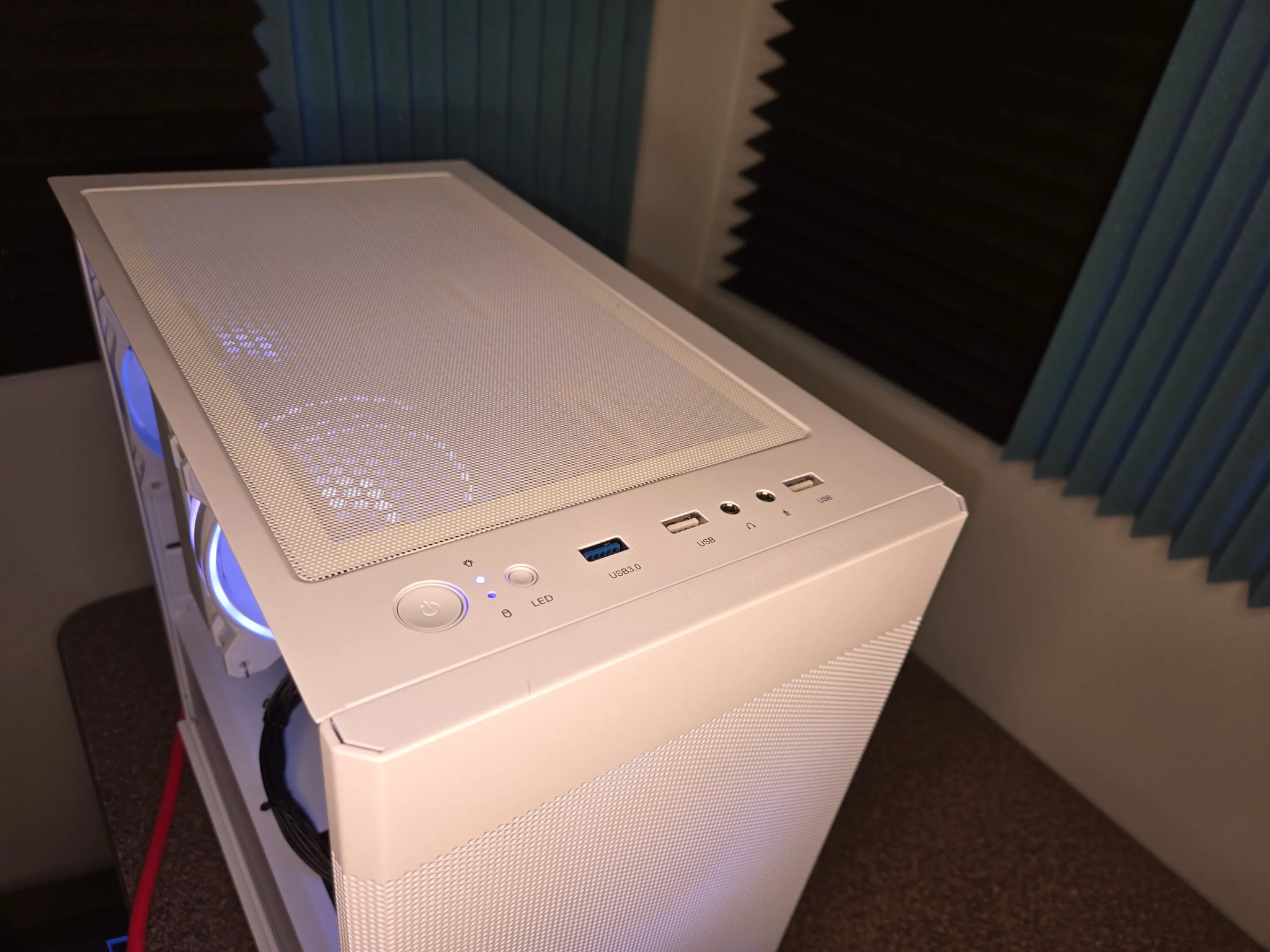Paladin: RTX 4060 Gaming Streaming and Multitasking Dream Machine
