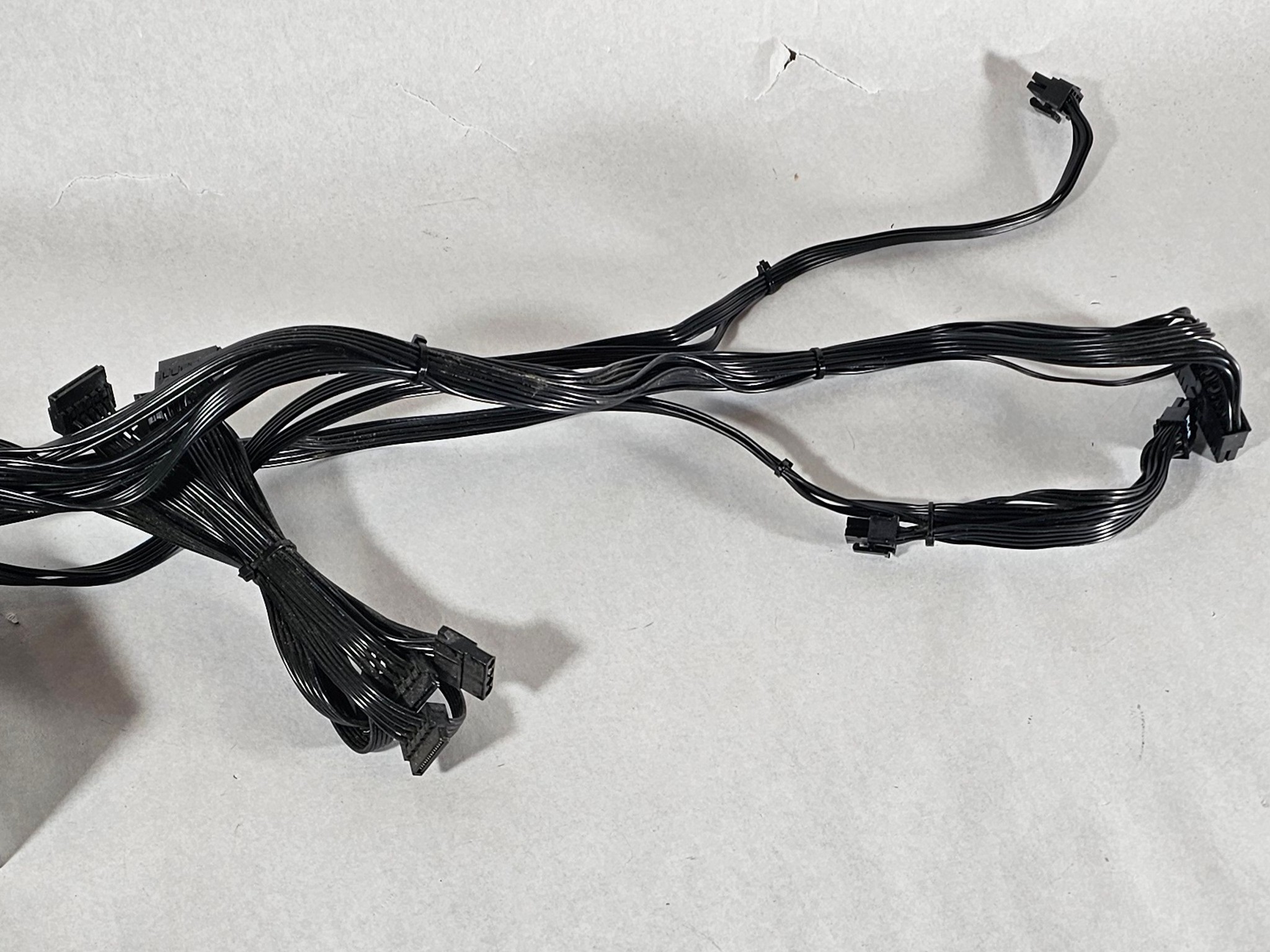 600 Watt PSU Raidmax 600AE 600W Power Supply