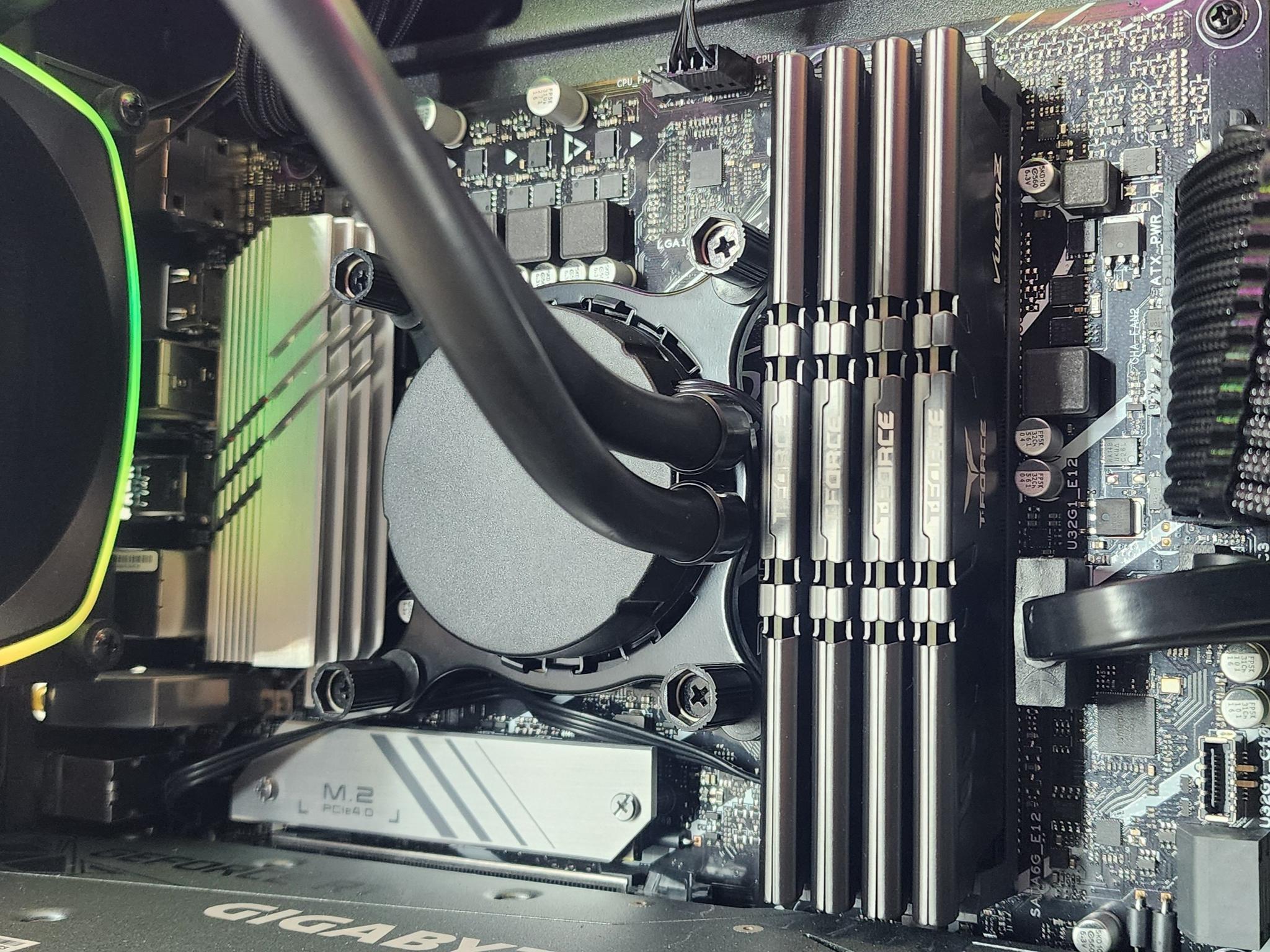 Gaming PC i7-13700F 32GB RAM 1TB SSD RTX 3060 12GB Windows 11 Computer