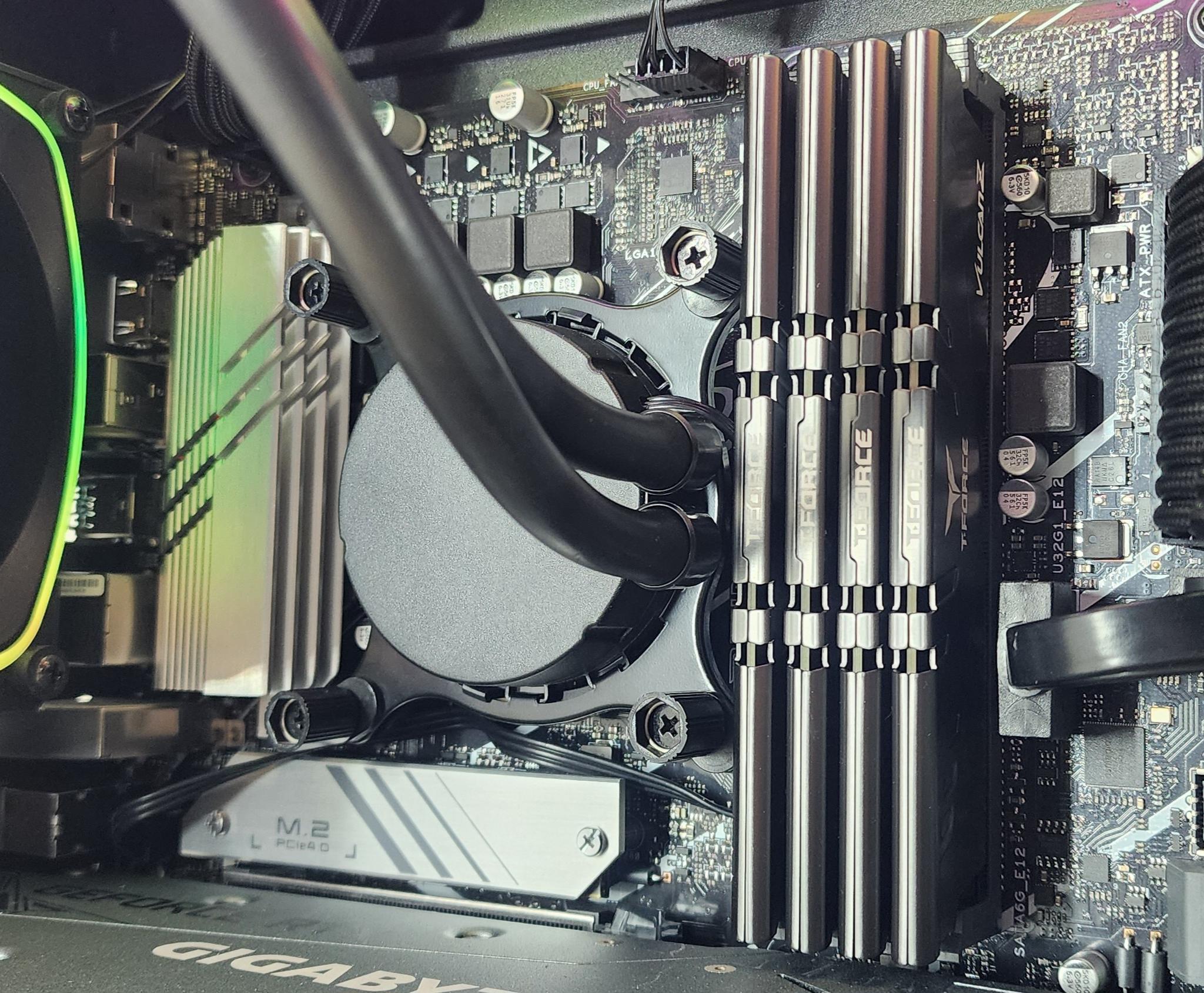 Gaming PC i7-13700F 32GB RAM 1TB SSD RTX 3060 12GB Windows 11 Computer