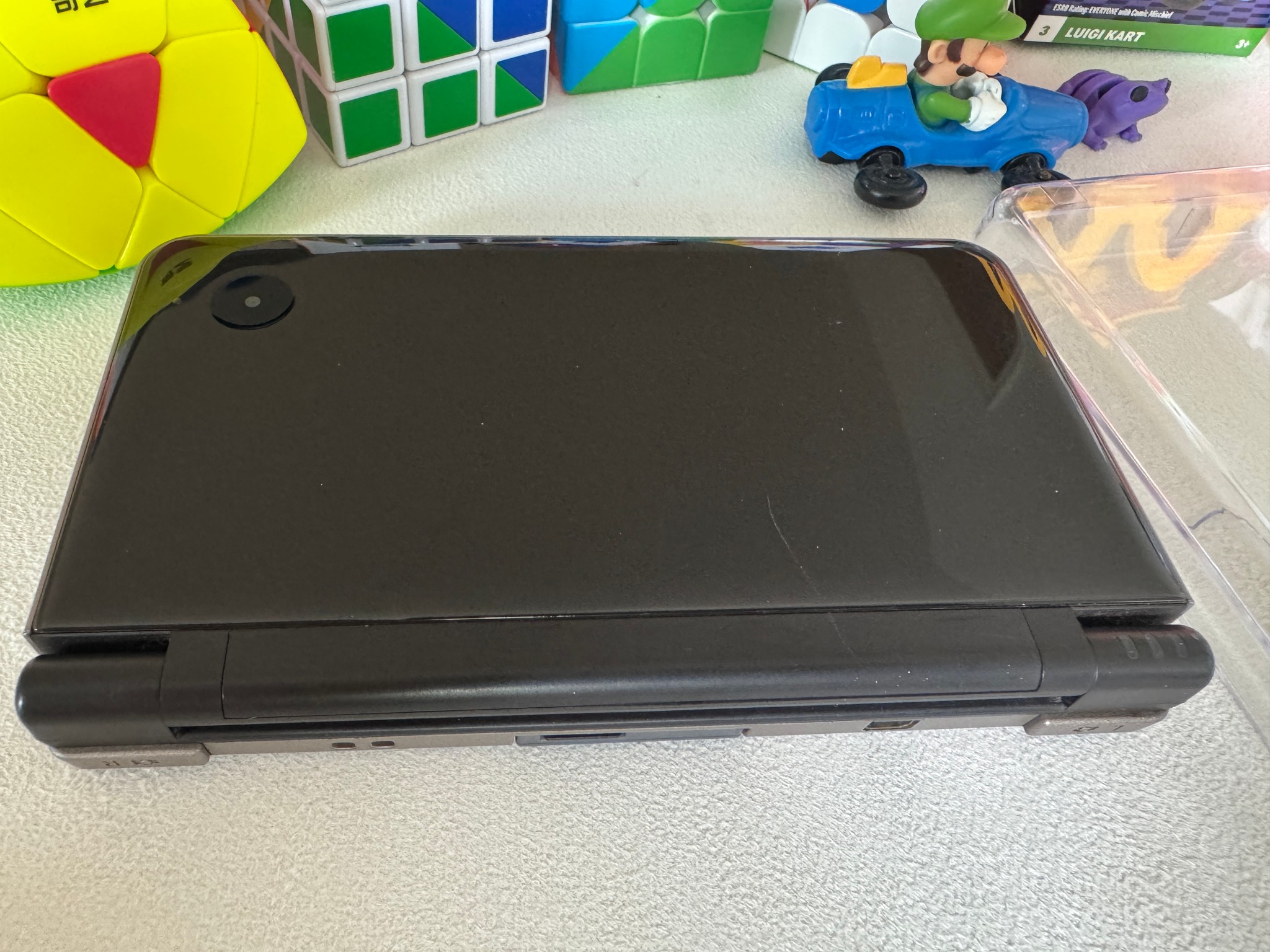 Nintendo DSi LL Black/Gold 32GB (Japan) | Jawa