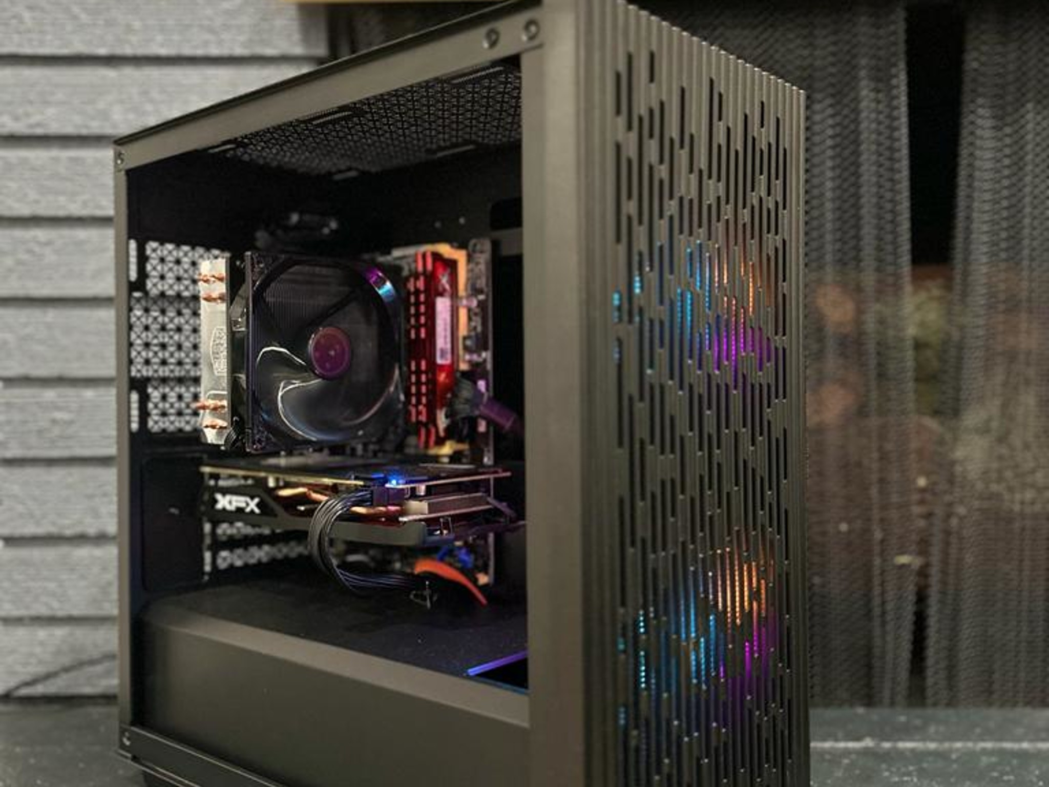 Intel i5/RX 570, 16GB RAM, 240+1TB SSD, 500W Budget Static RGB Gaming PC