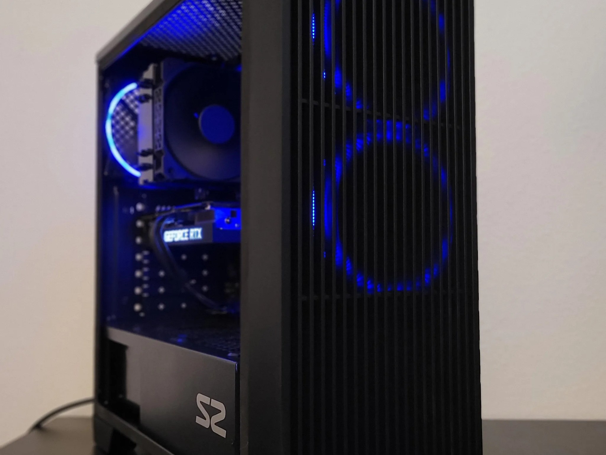 Void 1080  // Ryzen 7 5700x // RTX 3060ti // 16GB DDR4 // 256GB SSD+2TB HDD // WIFI + BT