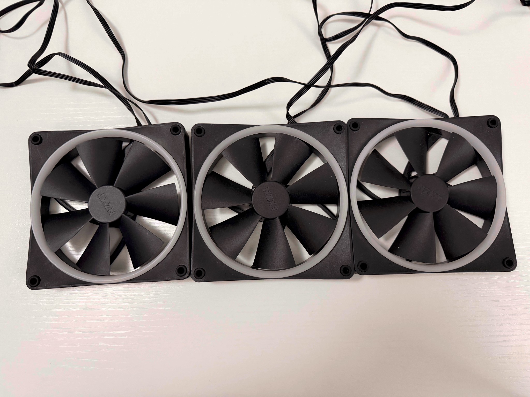 3x NZXT F140mm RGB