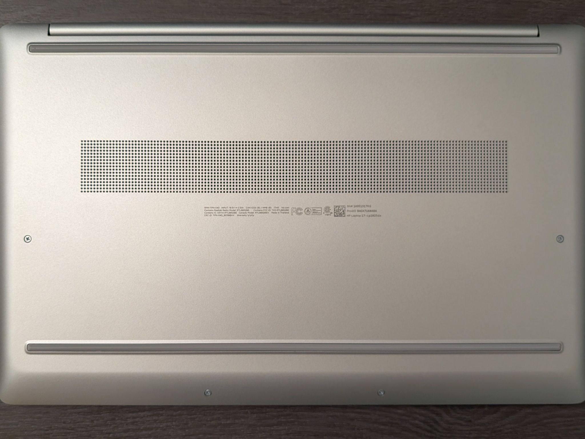 HP 17.3" Laptop 17-cp2025dx – Ryzen 5, 8GB RAM, 512GB SSD, Windows 11