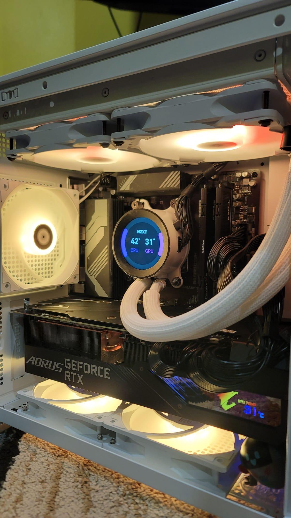 Tusker Build 7780 Cream Screen V2