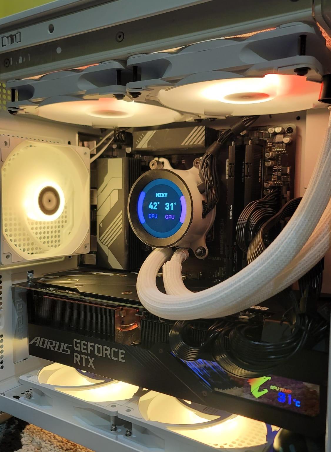 Tusker Build 7780 Cream Screen V2