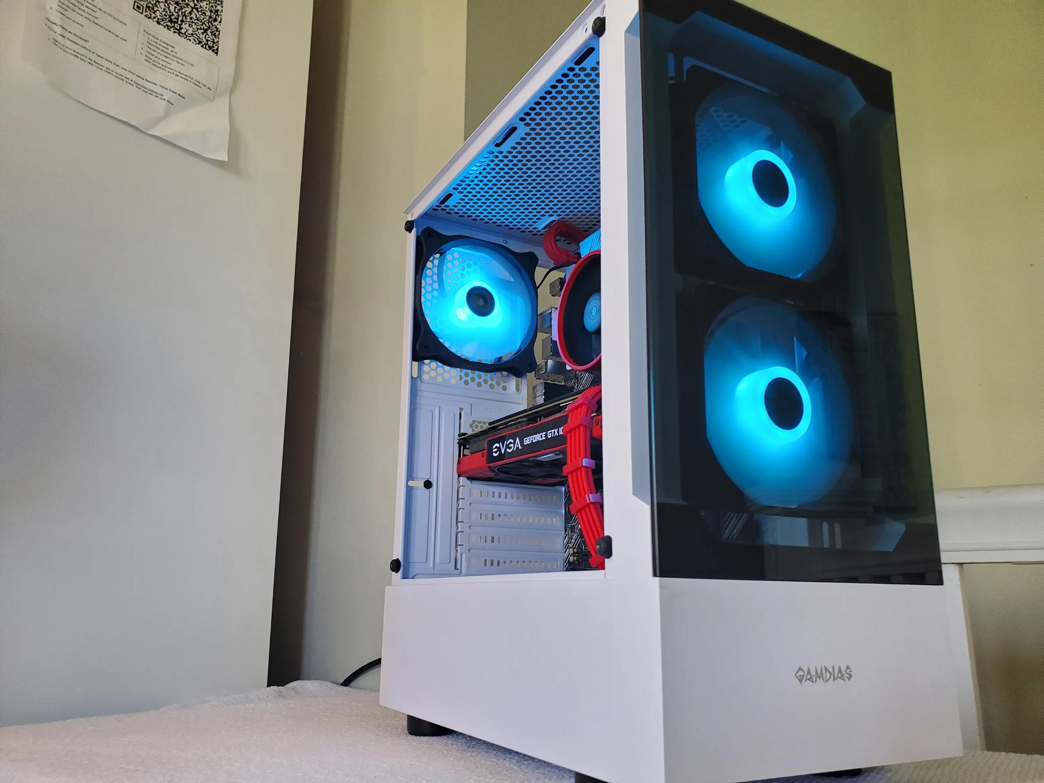 Red Ryzen 5 / GTX 1080 build