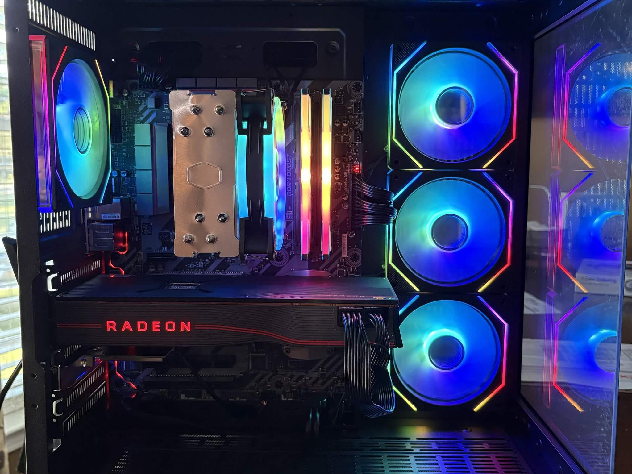 Ryzen 7 | RX 5700XT | 16GB | 500GB SSD