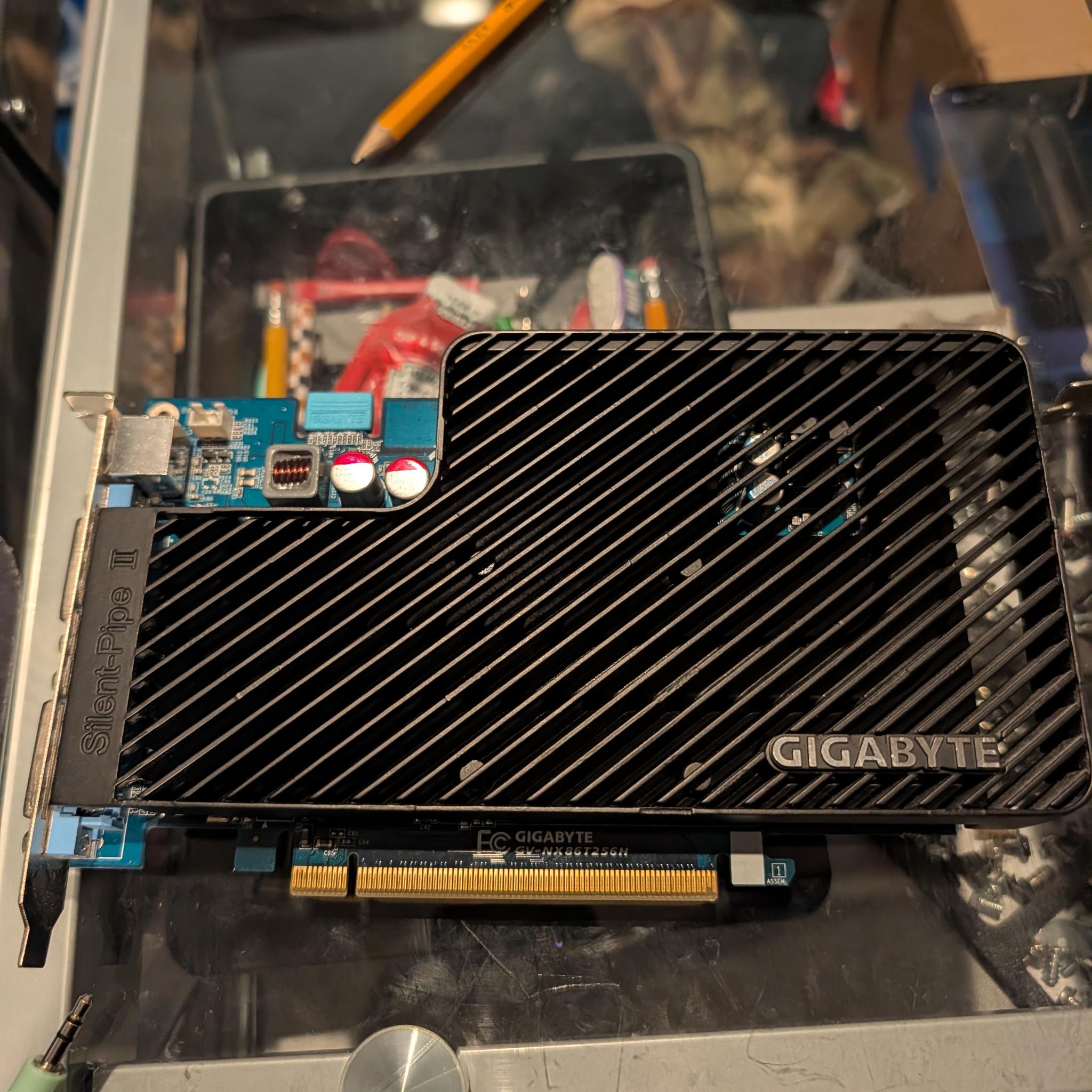 GeForce 8600 GT