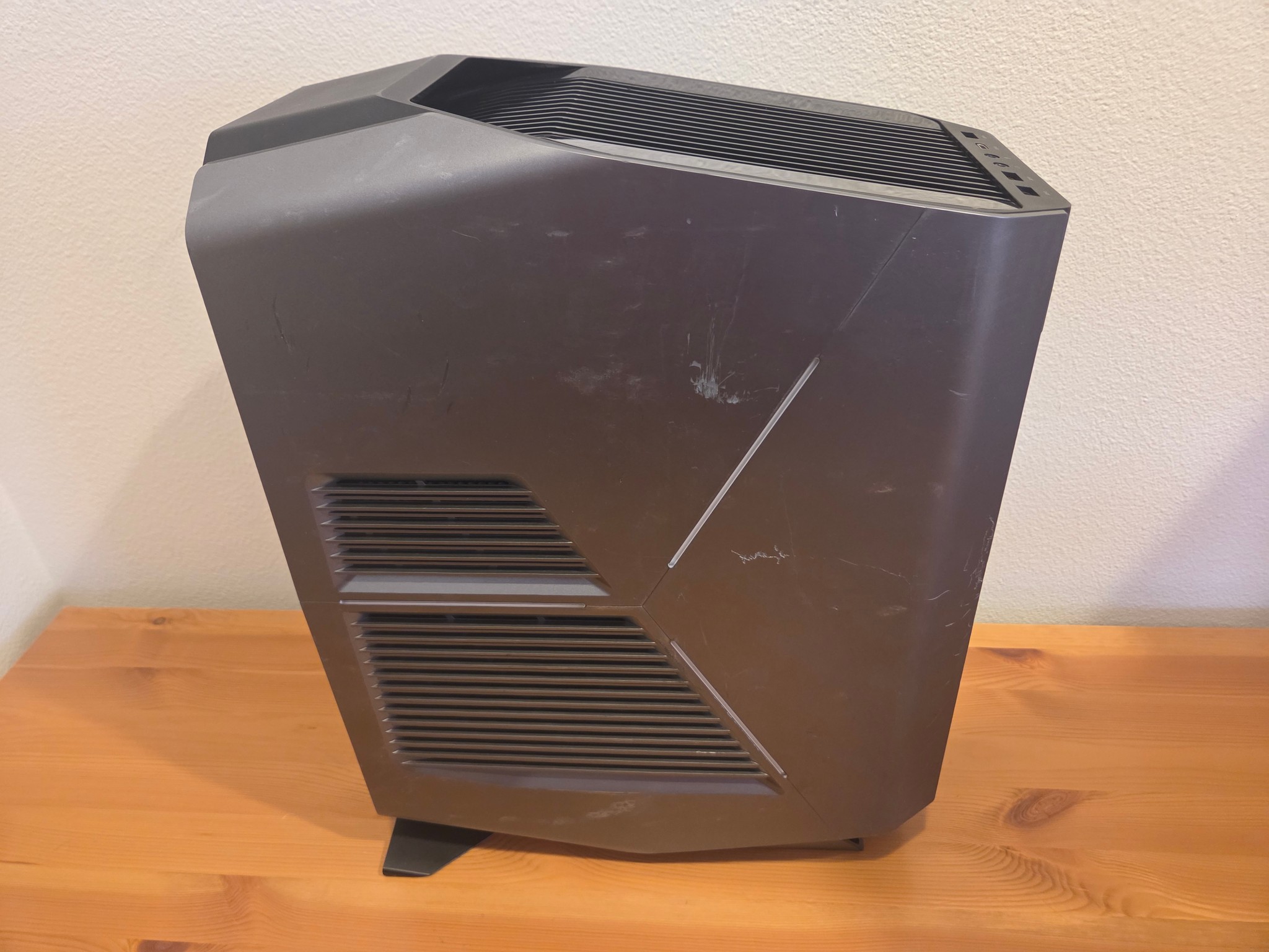 Budget Gaming Done Right! i7 8700, GTX 1080, 16GB Ram