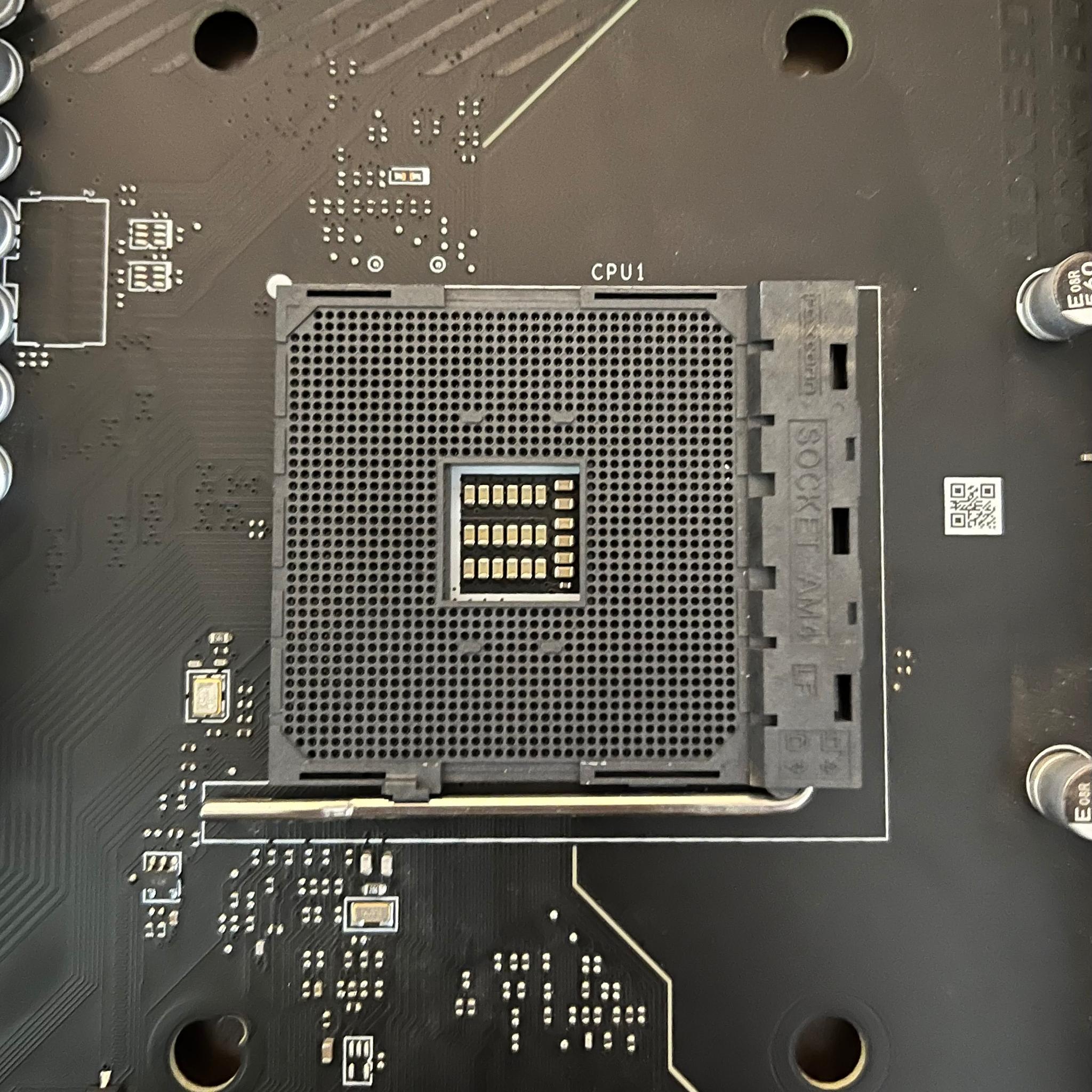 MSI MEG B550 UNIFY | 16GB Corsair 3600MHz CL16 | Windows 11 Pro Activated | 256GB Samsung M.2 NVMe