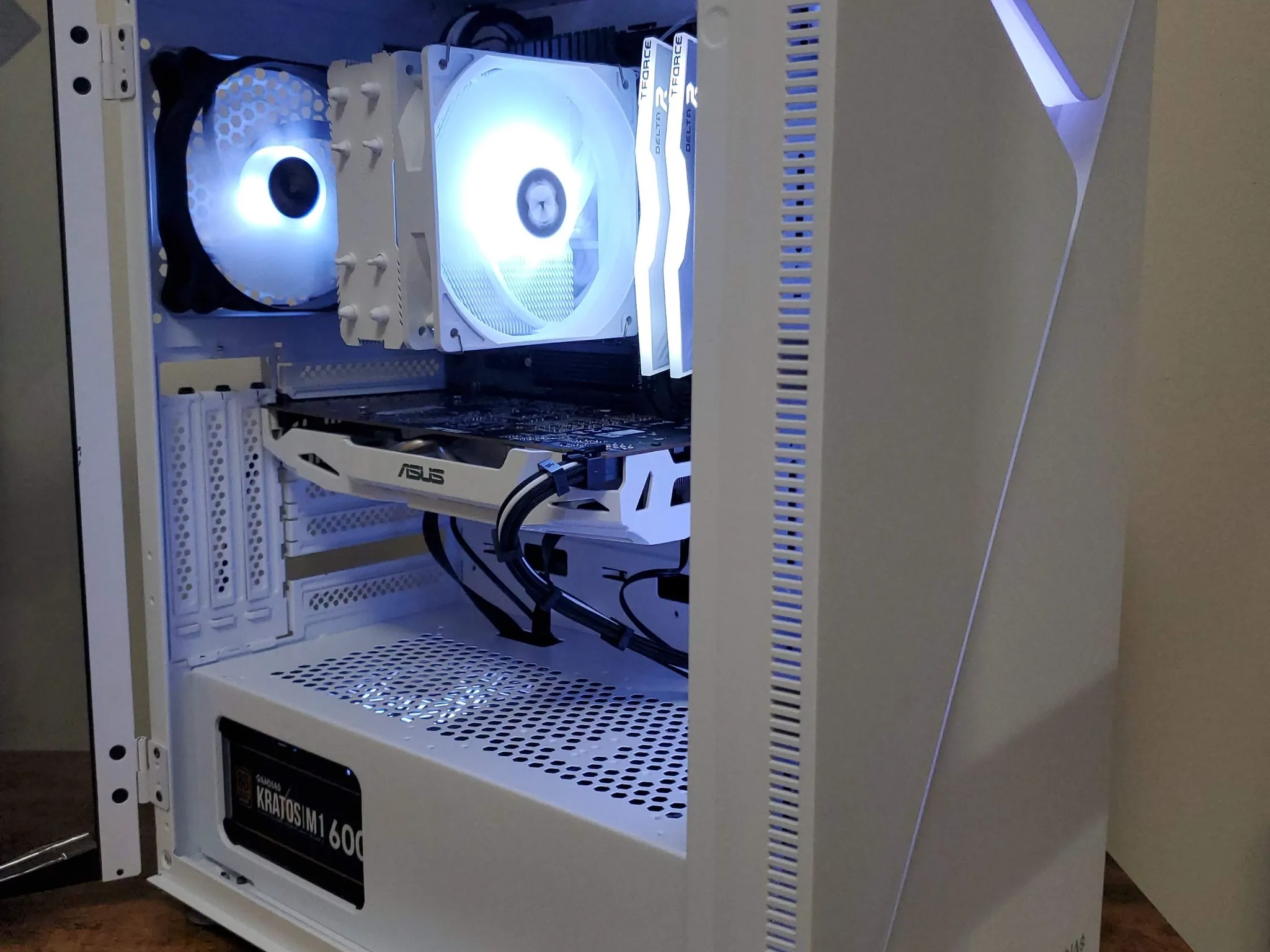 White Starter Gaming PC | GTX 1060 | Ryzen 5 | 16GB DDR4 3200 ARGB | 1TB NVME SSD | Wifi