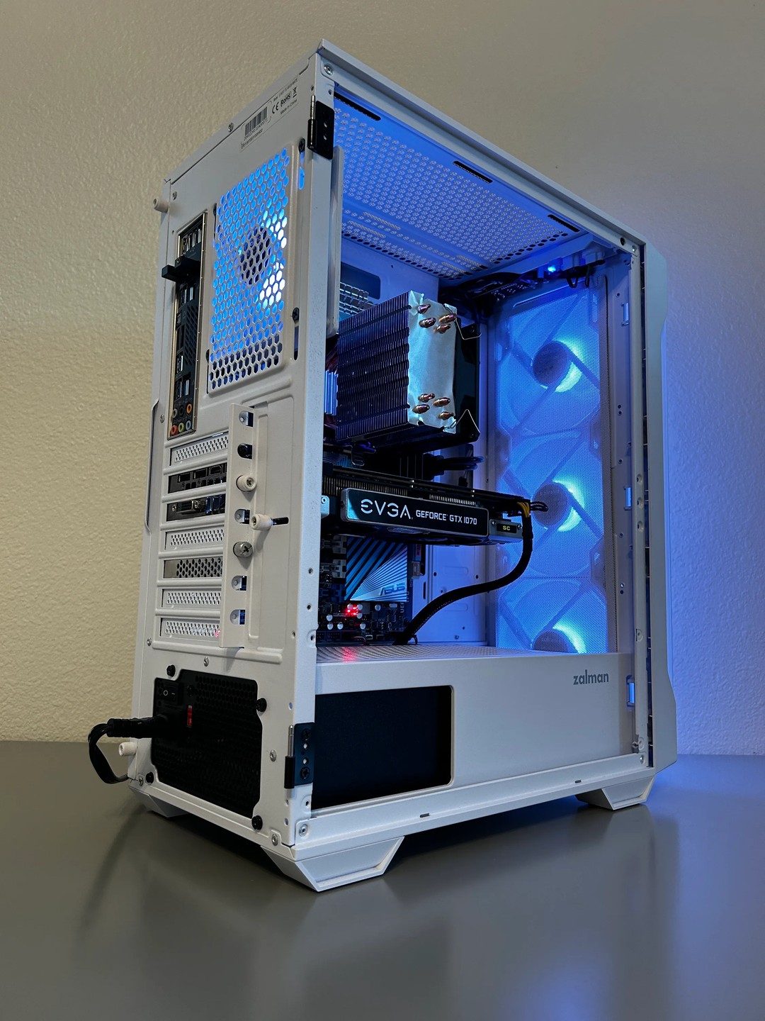 i7-11700相当 32GB SSD1TB GTX1070-8G Intel i7 | Nvidia GTX 1070 8GB | 32GB Ram | 1TB Storage | Jawa