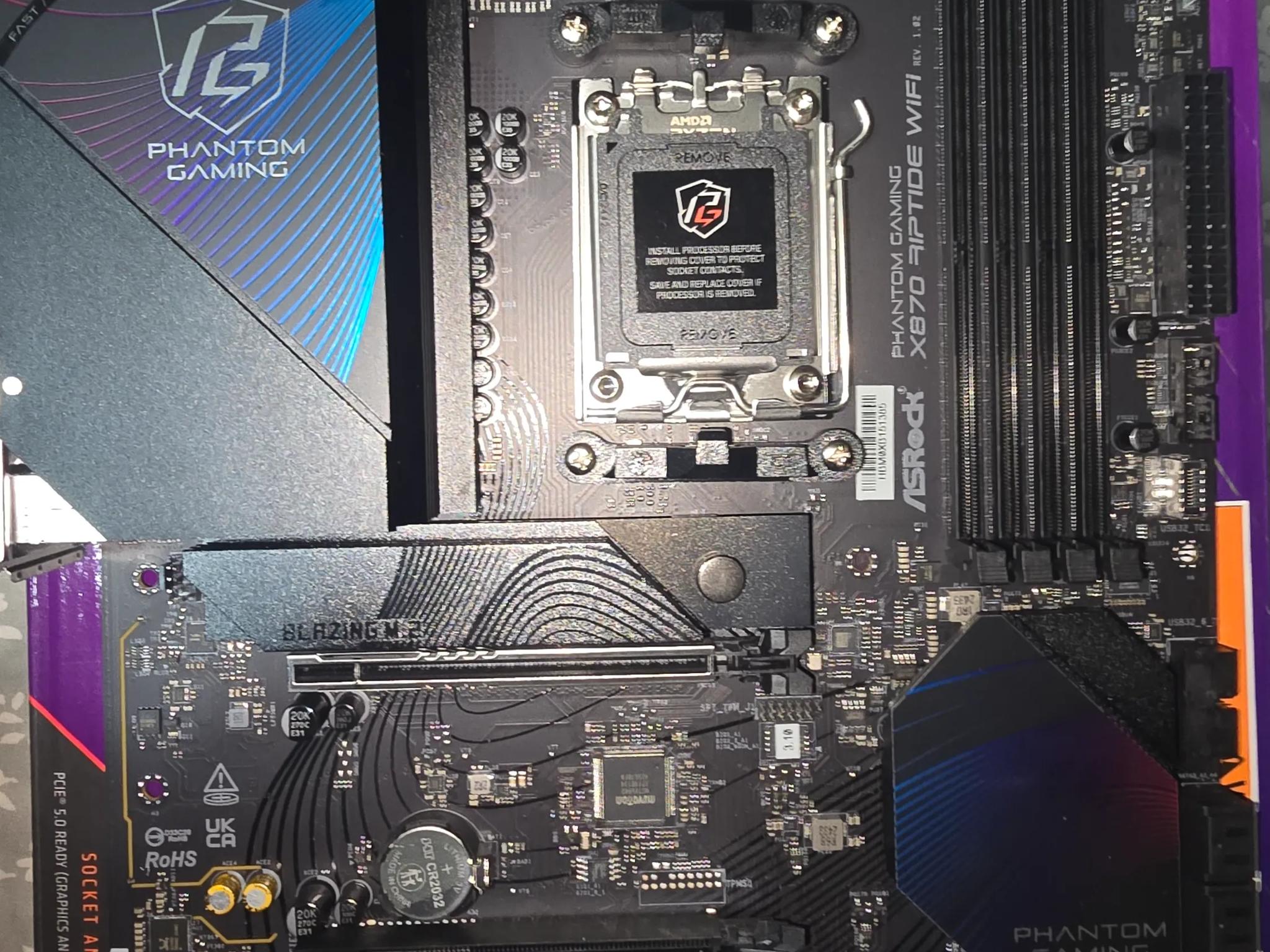 ASRock x870 Riptide, 9800x3D, 4TB 990 Pro Bundle