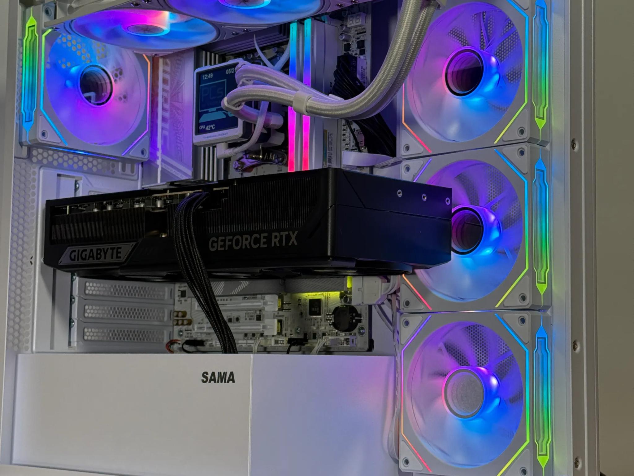 RTX 5090 Ryzen 7 9800X3D Gaming PC