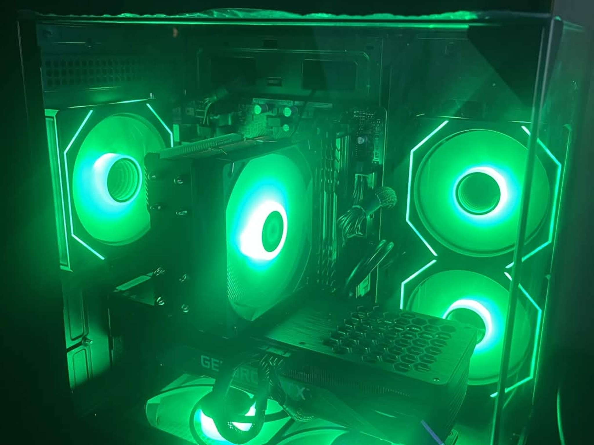 Mini Gaming PC | Ryzen 5600 | RTX 3070 | 1 TB SSD | 16GB DDR4