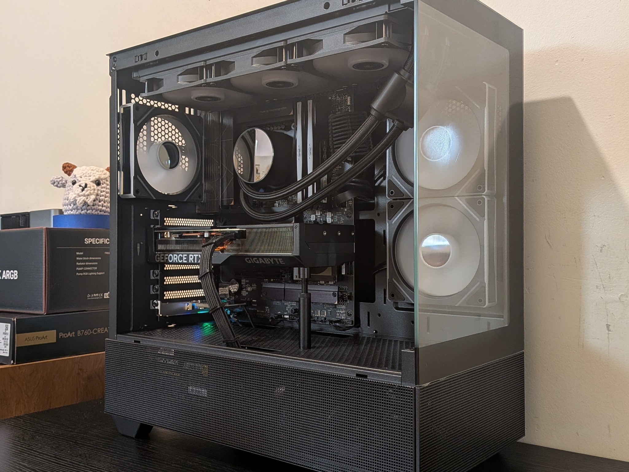 🔥🐦‍⬛ 1440p Gaming Beast | RTX 4070Ti | i7 12700KF | 2TB SSD | 32GB RAM | WiFi 6 & Bluetooth 🐦‍⬛🔥