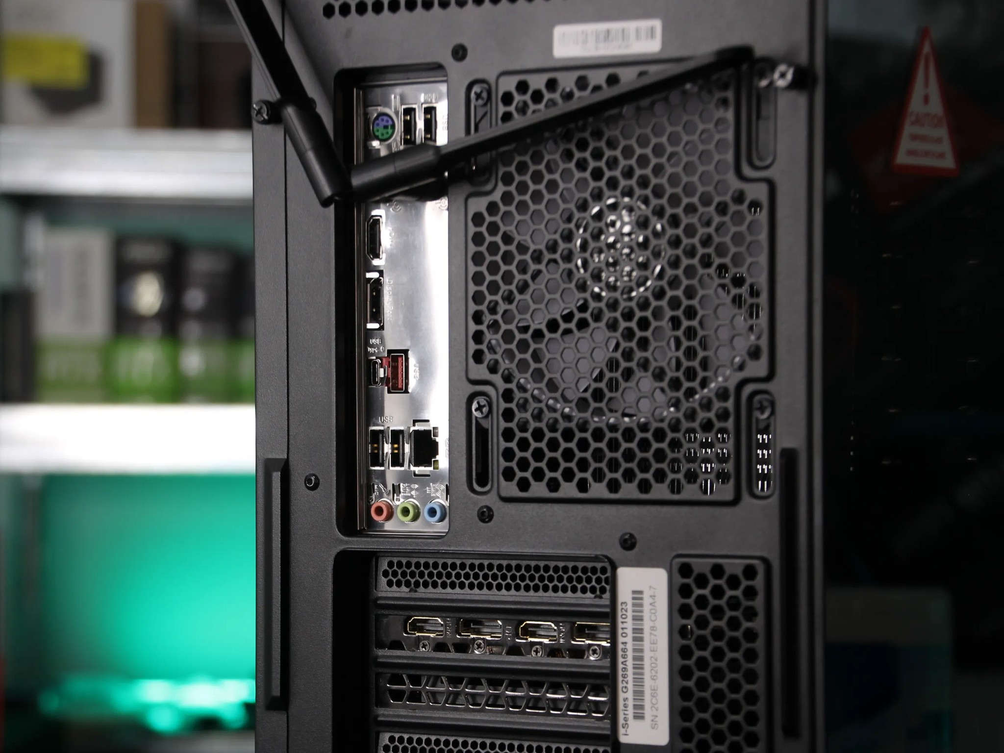 𝘾𝙊𝙑𝙀𝙉 // Core i7-12700F, RTX 3070 // Mid-Range PC