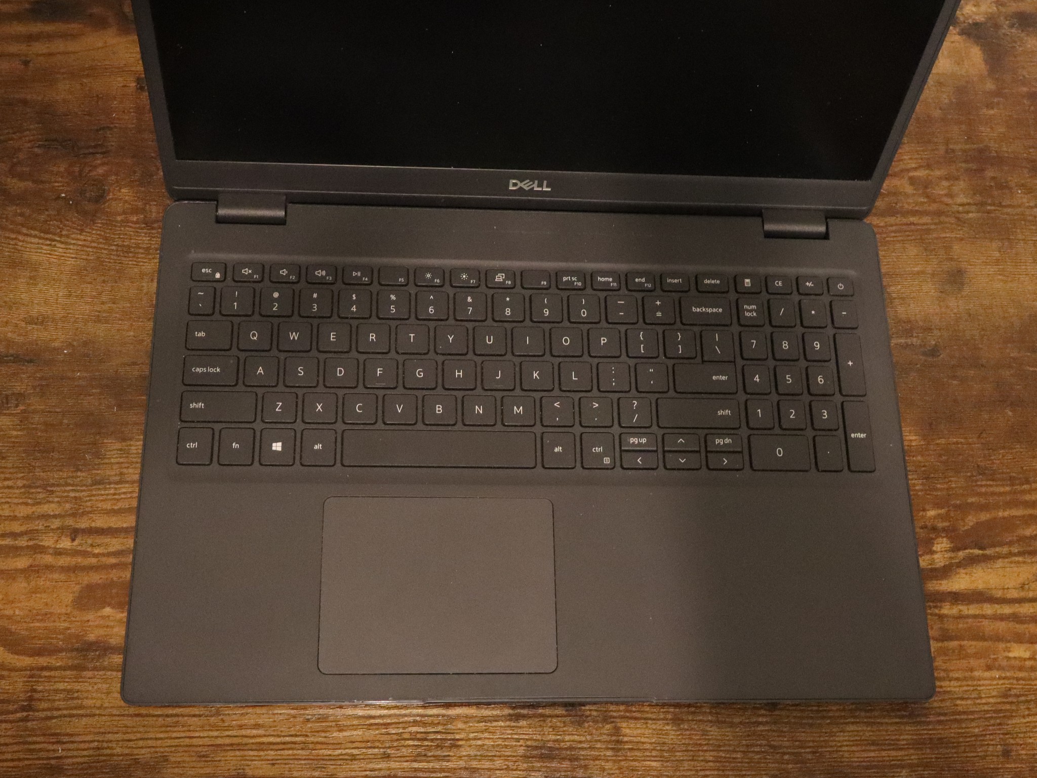 Dell Latitude 3510 i5 10th gen 256Gb webcam  windows 11 & Charger