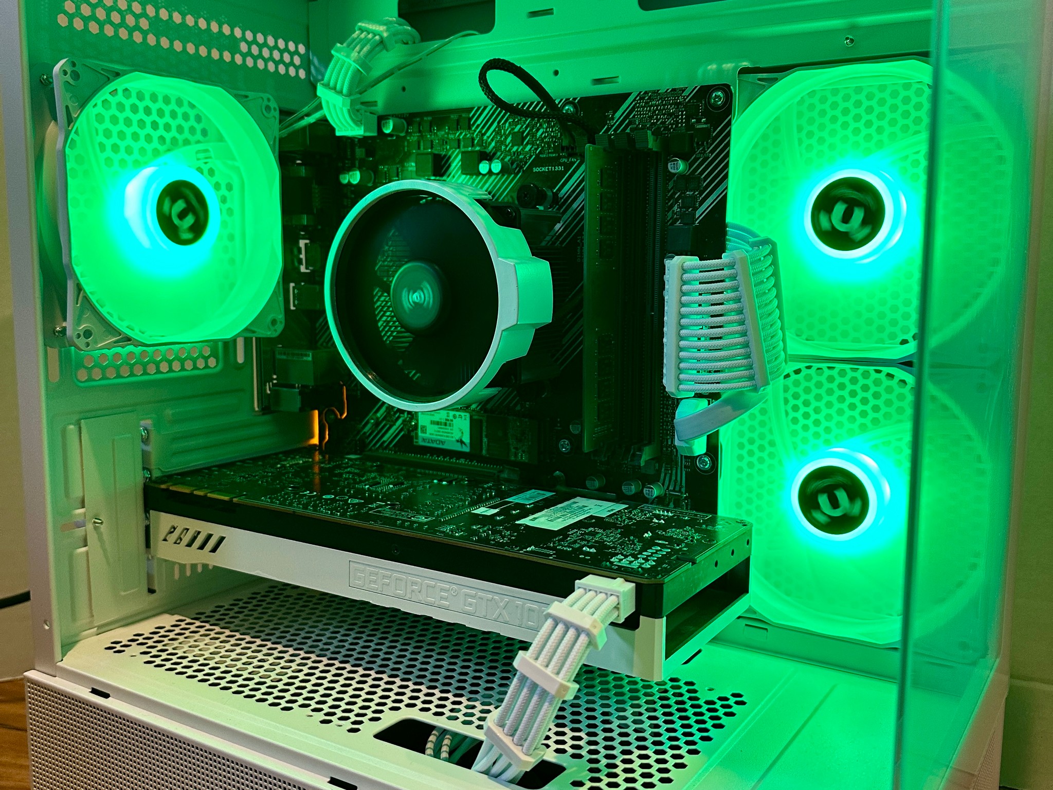 自作PC　RYZEN5 2600X・8GB・128GB・GTX745・WIN11 GTX 1070 | Ryzen 5 2600x | 16GB DDR4 | 1.12TB | Win 11 | Office