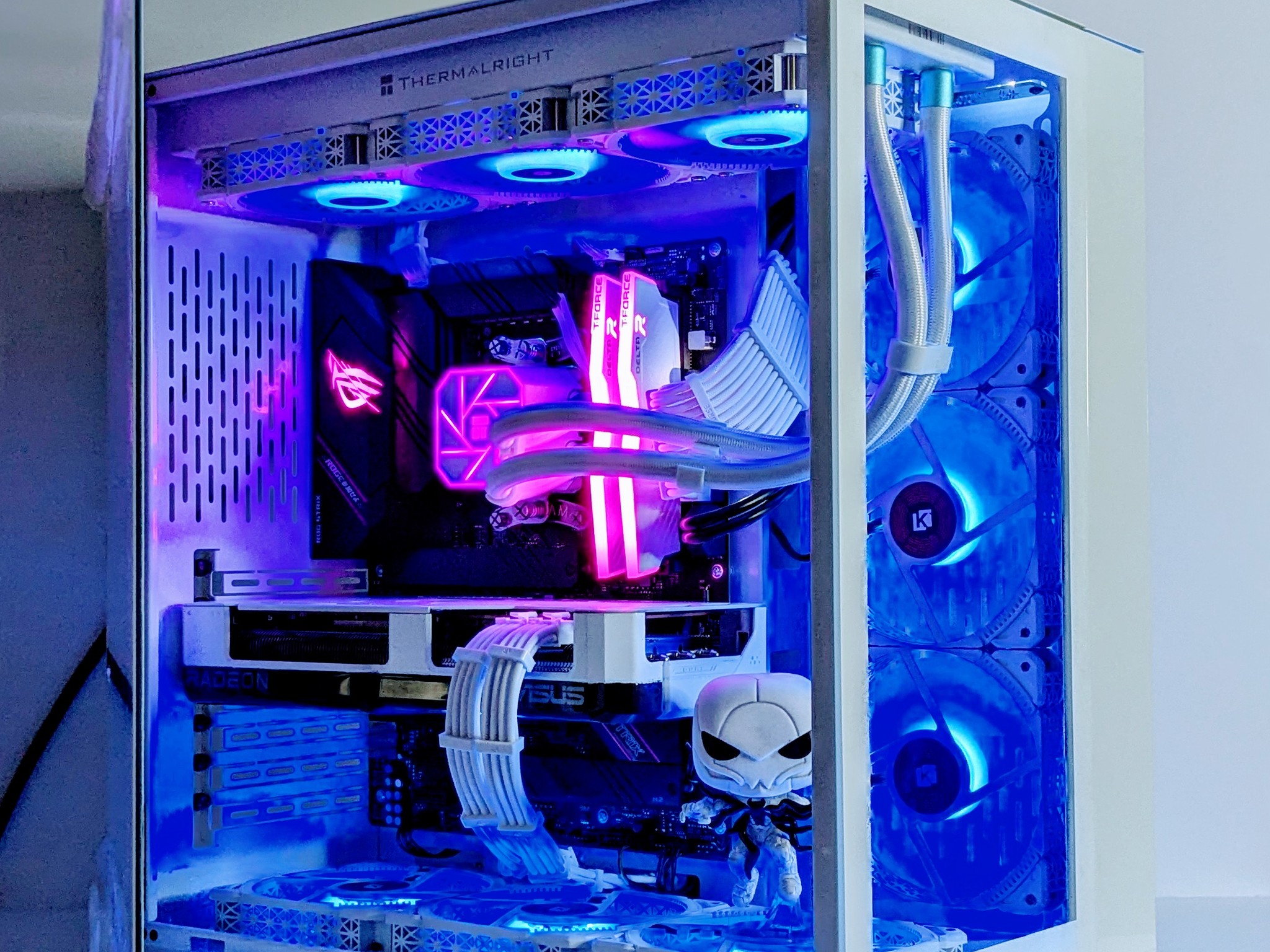⚪️⚫️🗯️”P0iSoN” 🗯️ (S:2/E:2)| Ryzen 7⚪️RX 7800 XT⚪️ 32GB RAM⚪️1TB NVMe PCIE⚪️Windows 11 Pro