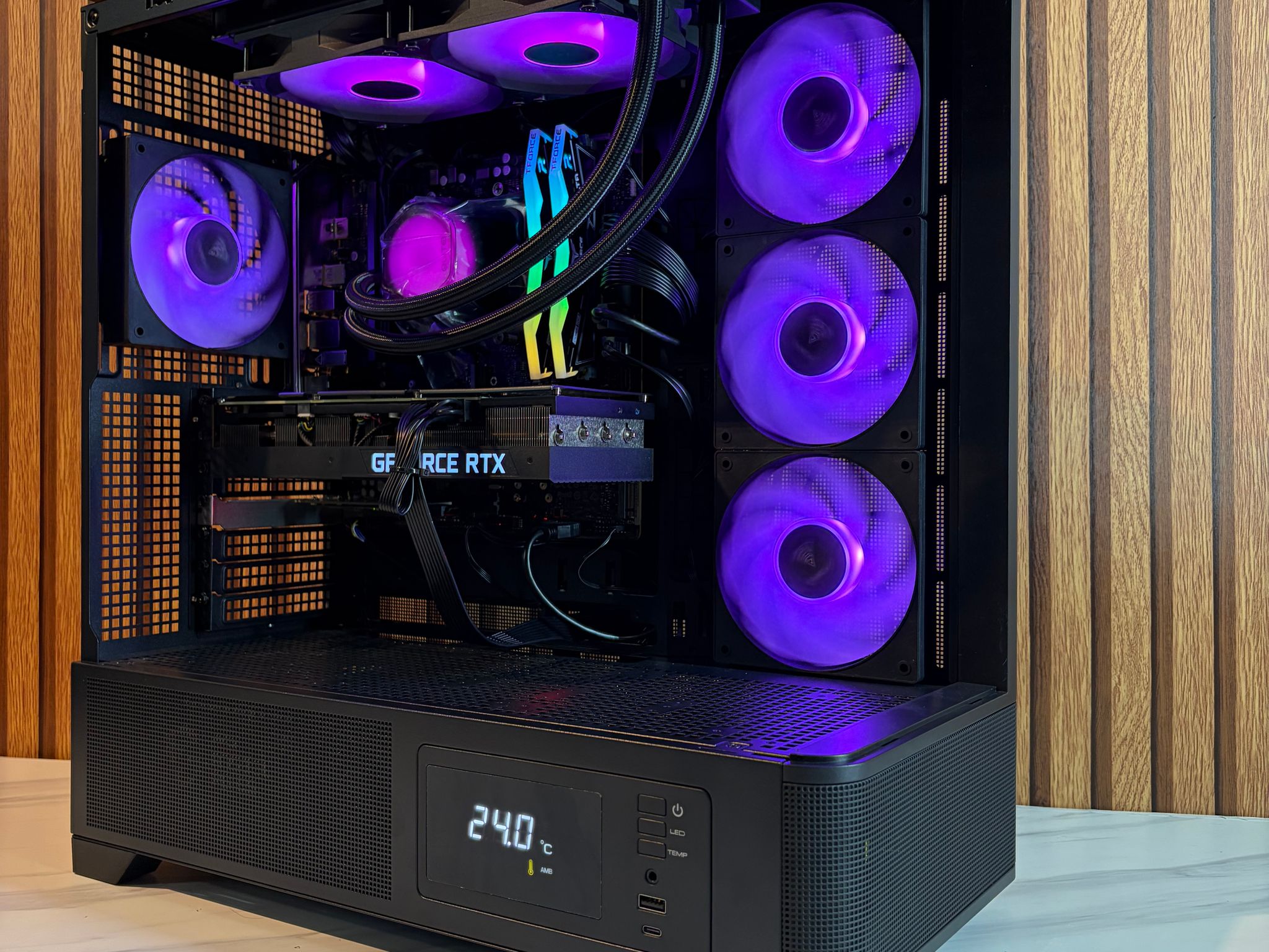 RTX 3080 | RYZEN 5 7600 | 1TB SSD | 240MM AIO | 16GB DDR5 | 750W