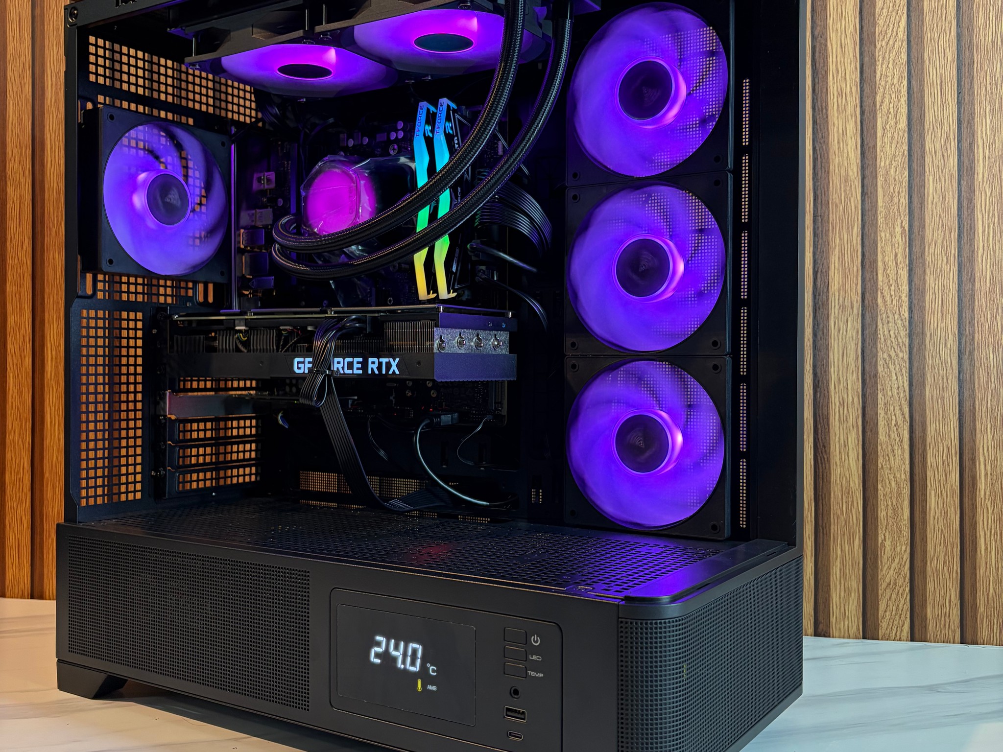 RTX 3080 | RYZEN 5 7600 | 1TB SSD | 240MM AIO | 16GB DDR5 | 750W