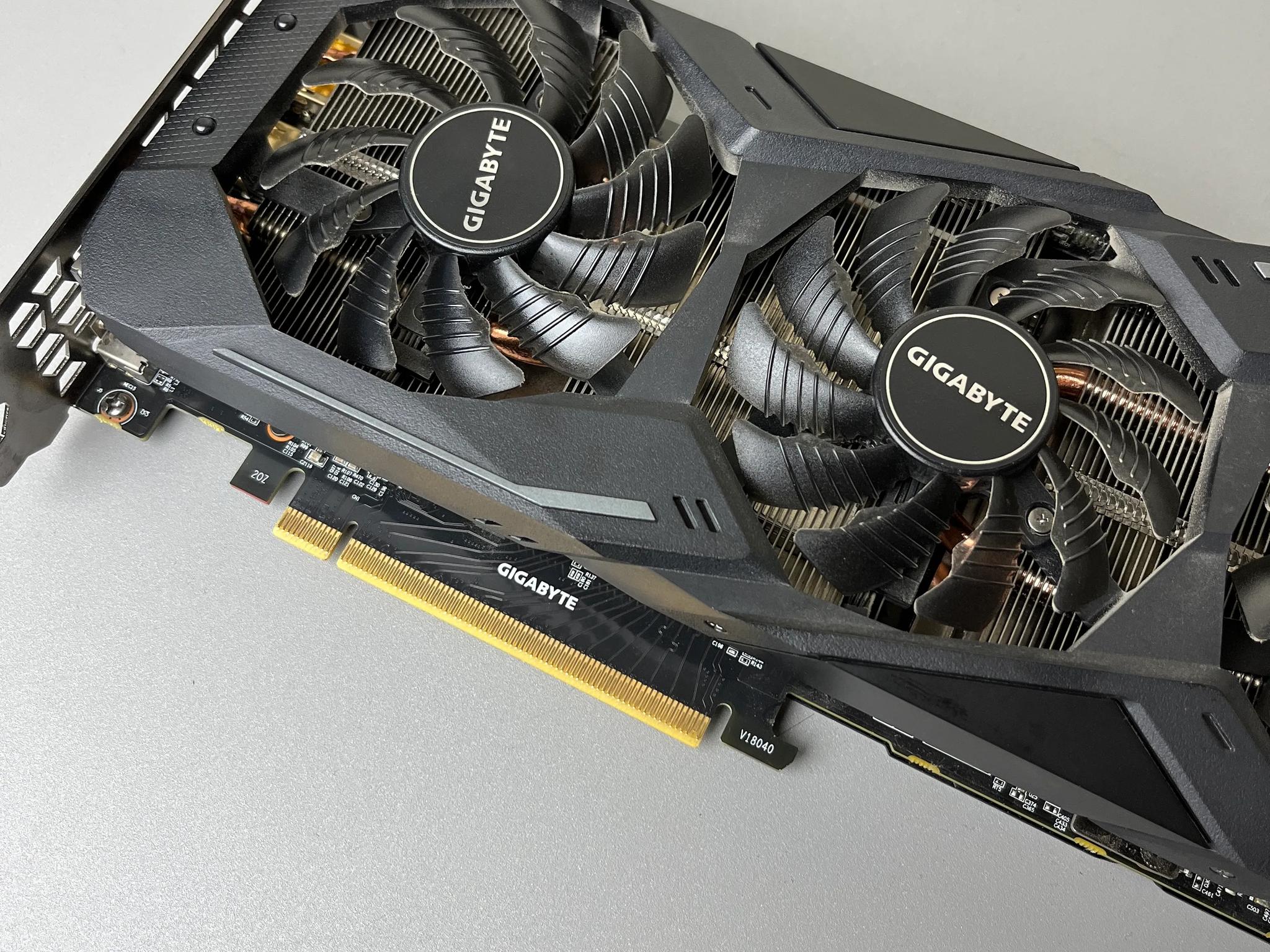 Gigabyte RTX 2070 WINDFORCE 3 fans 8G