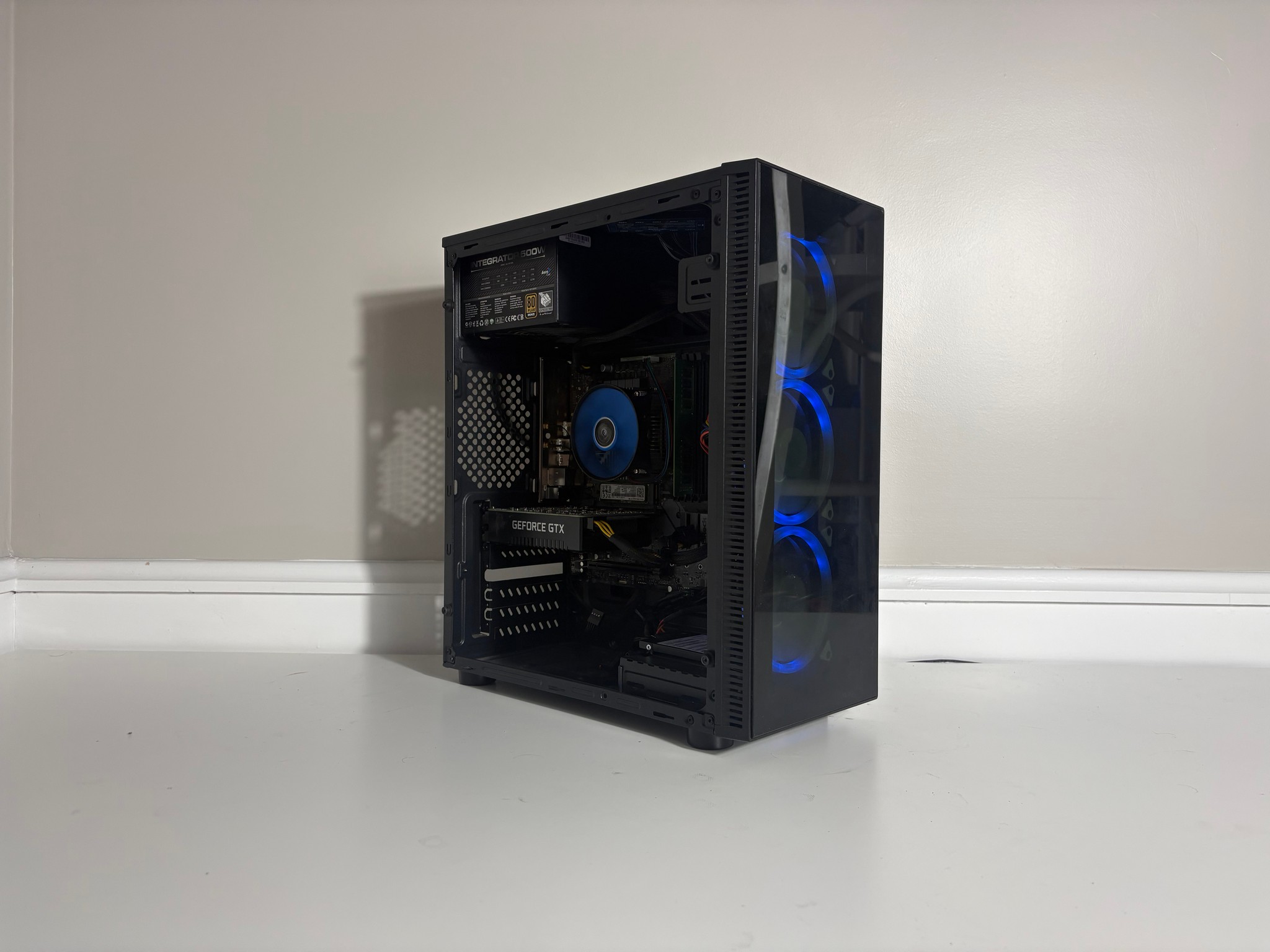 iBuyPower Gaming PC - Intel Core i5 9400F, GTX 1660, 16GB DDR4, 512GB SSD