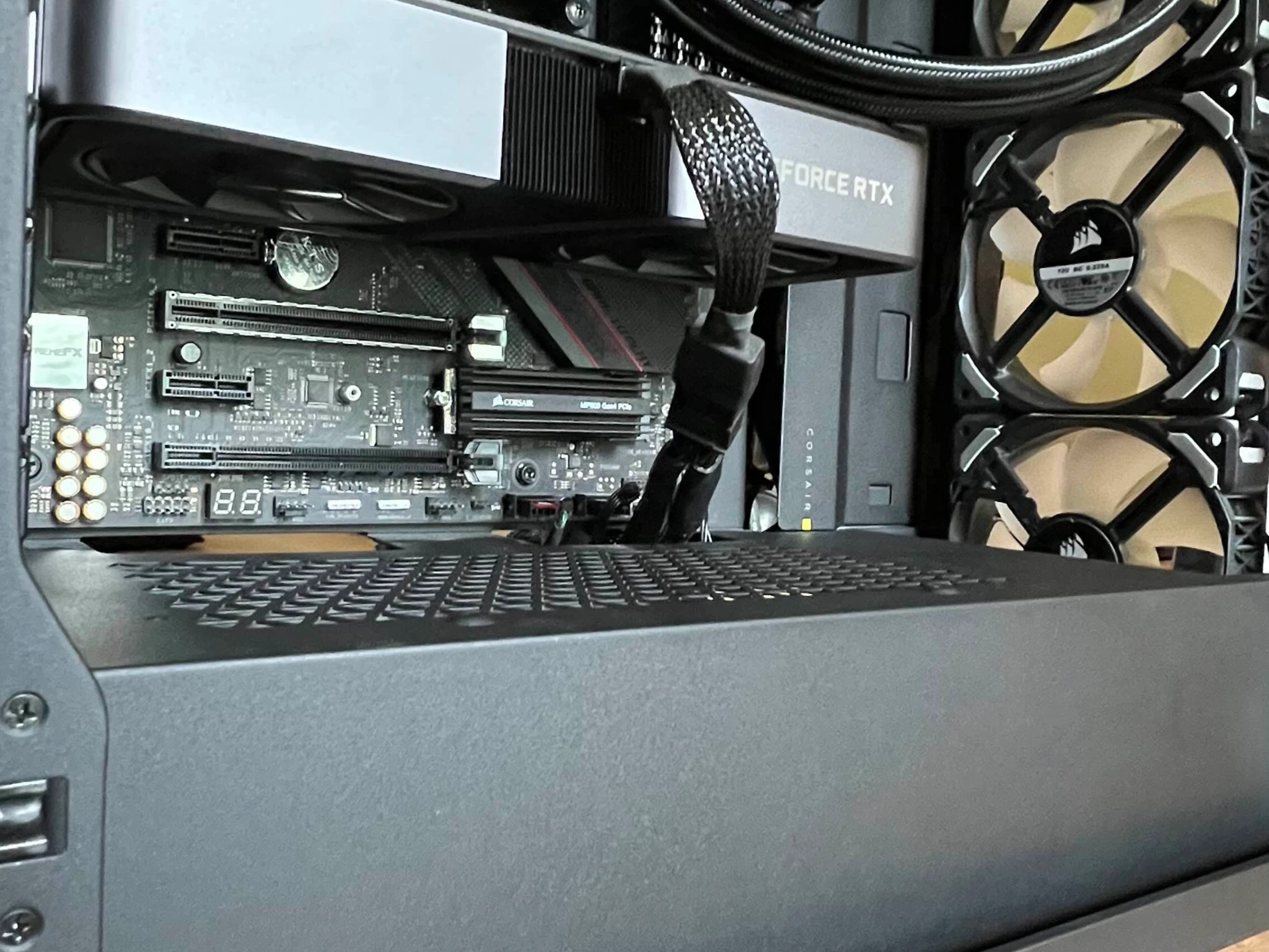 Ryzen 7, RTX 3070 High End Gaming PC