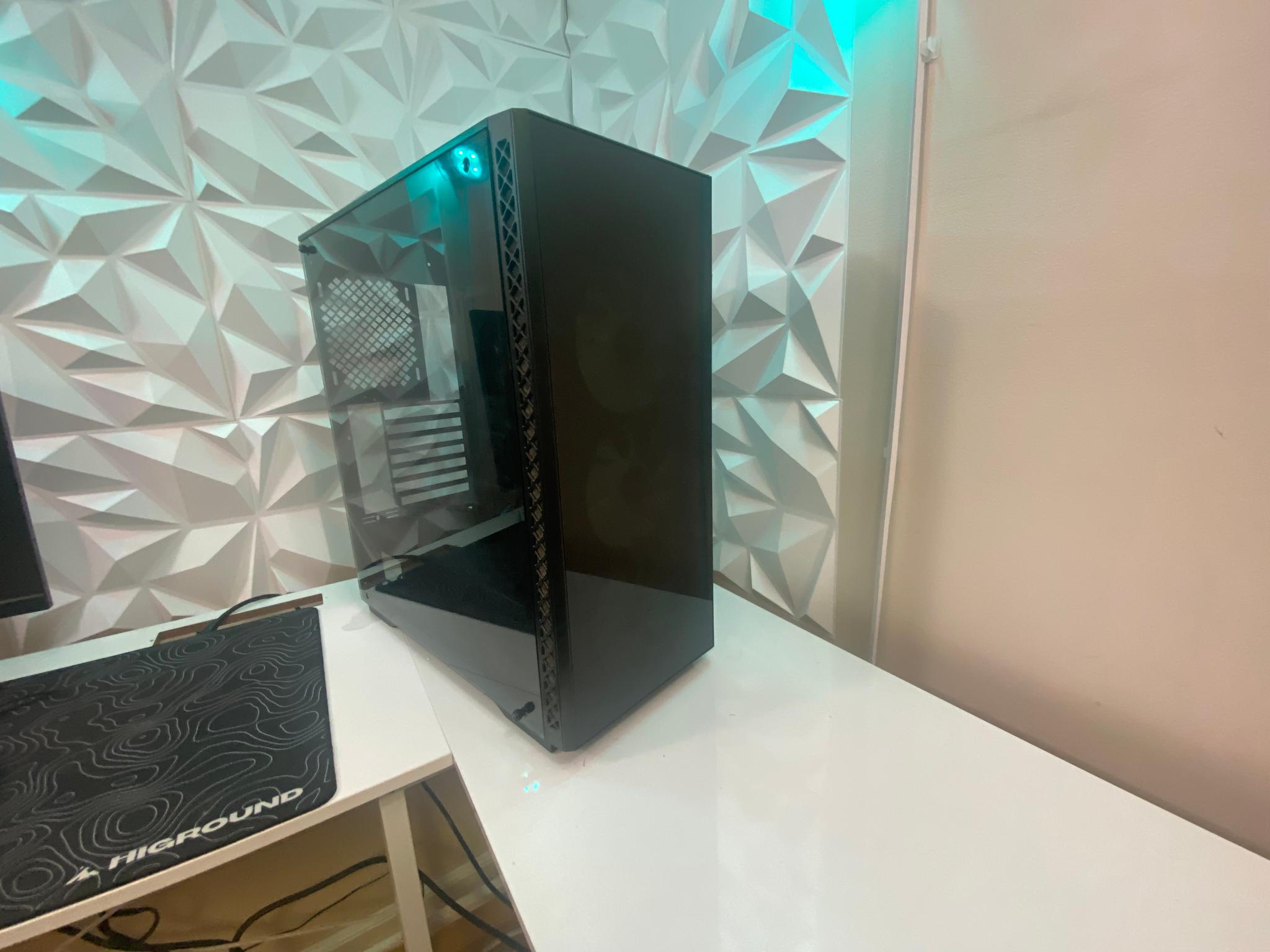 Black ATX PC Case – Mid Condition