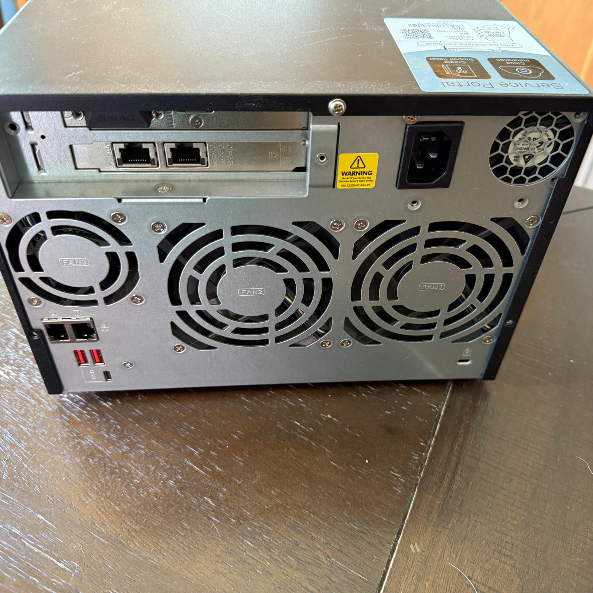 USED NAS QNAP TS-673a (diskless)
