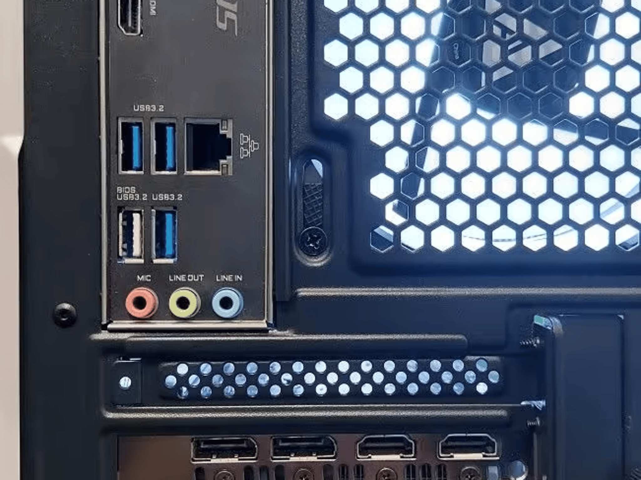 "Blue Ice" Gaming PC - Ryzen 3600, GTX 1070, 16gb RAM