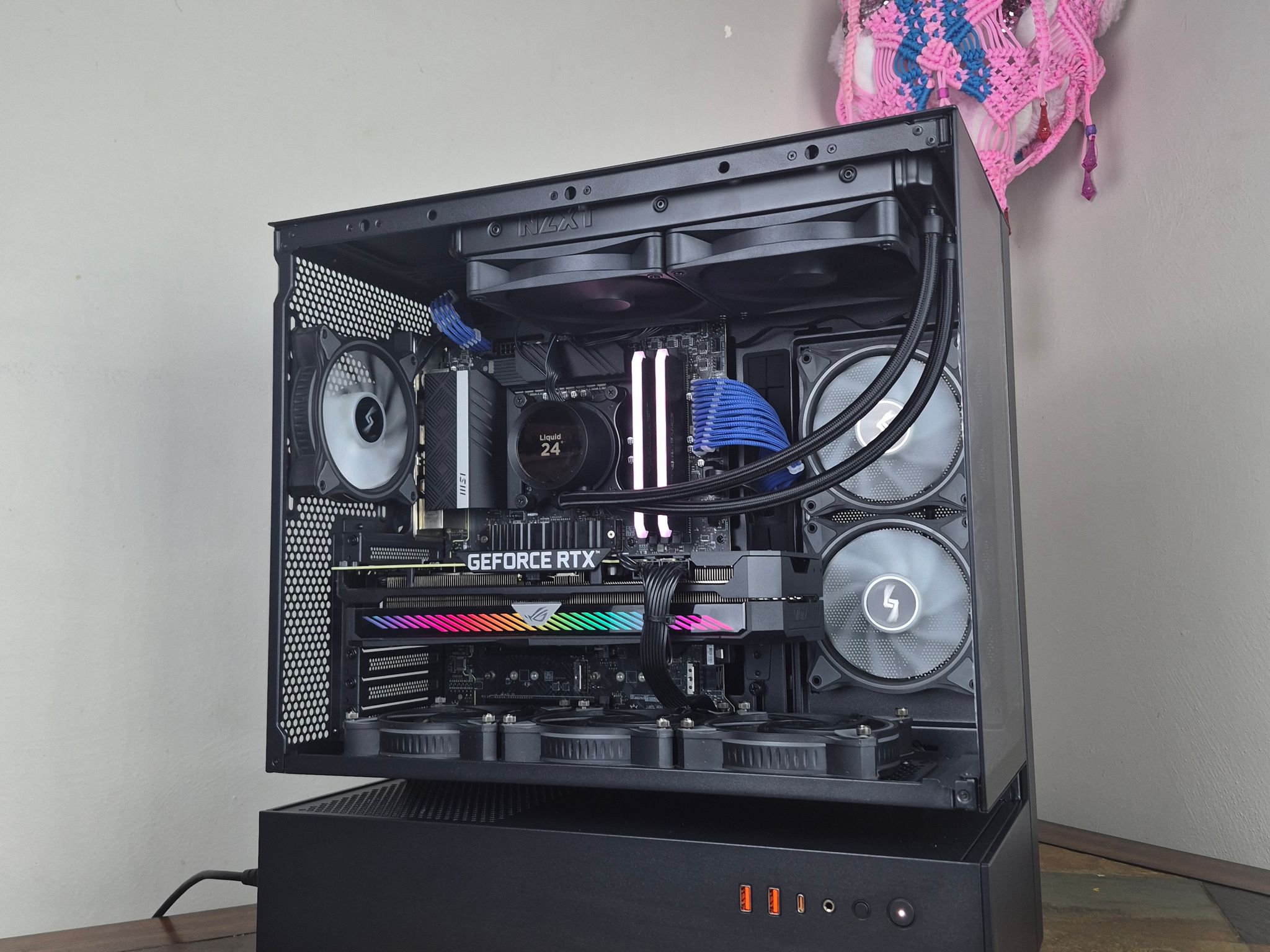 Custom Gaming Pc - RTX 3060TI & I7 12700F