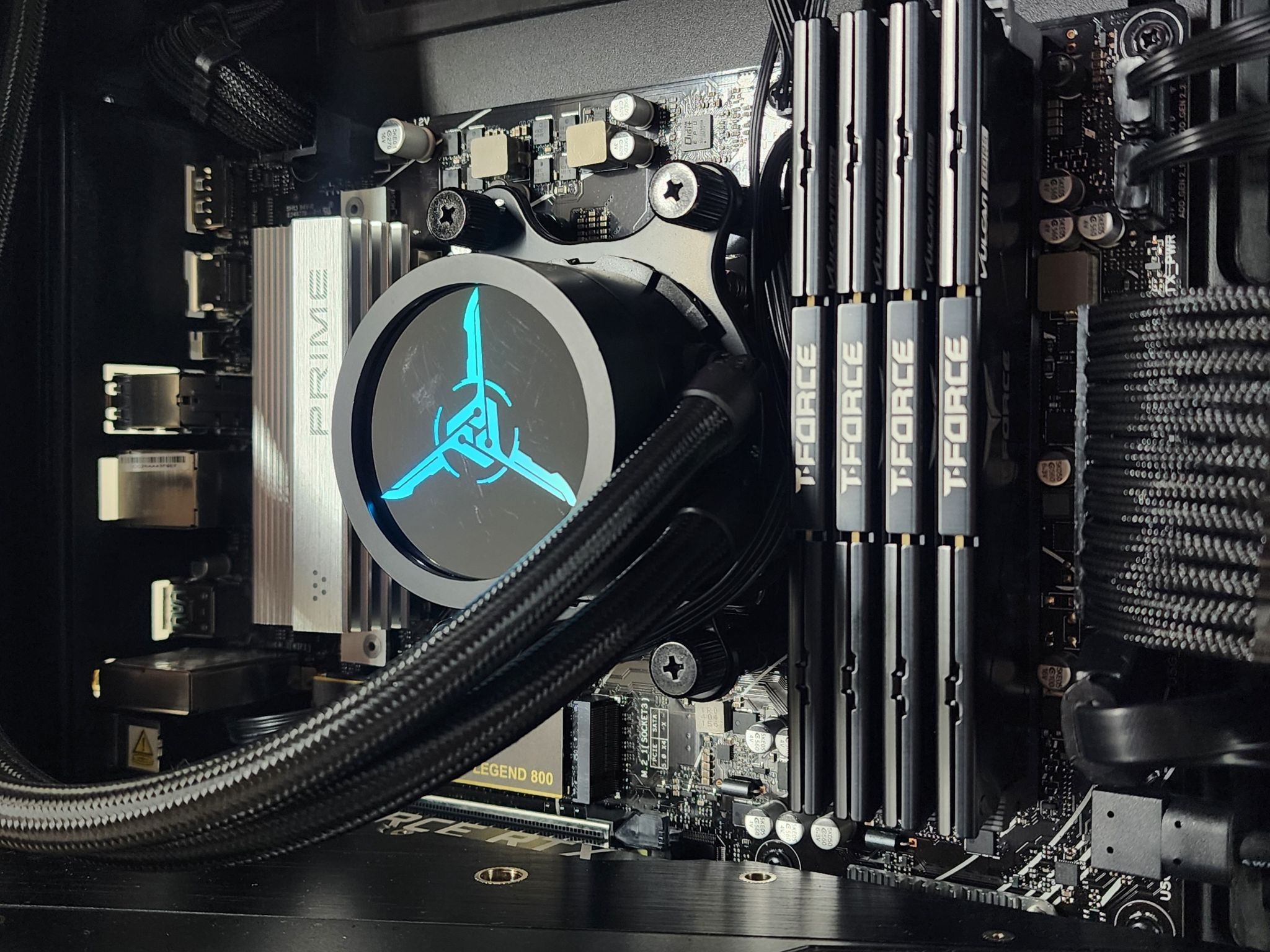 Gaming PC Ryzen 7 7700 32GB RAM 1TB SSD RTX 3080 10GB Windows 11 Computer