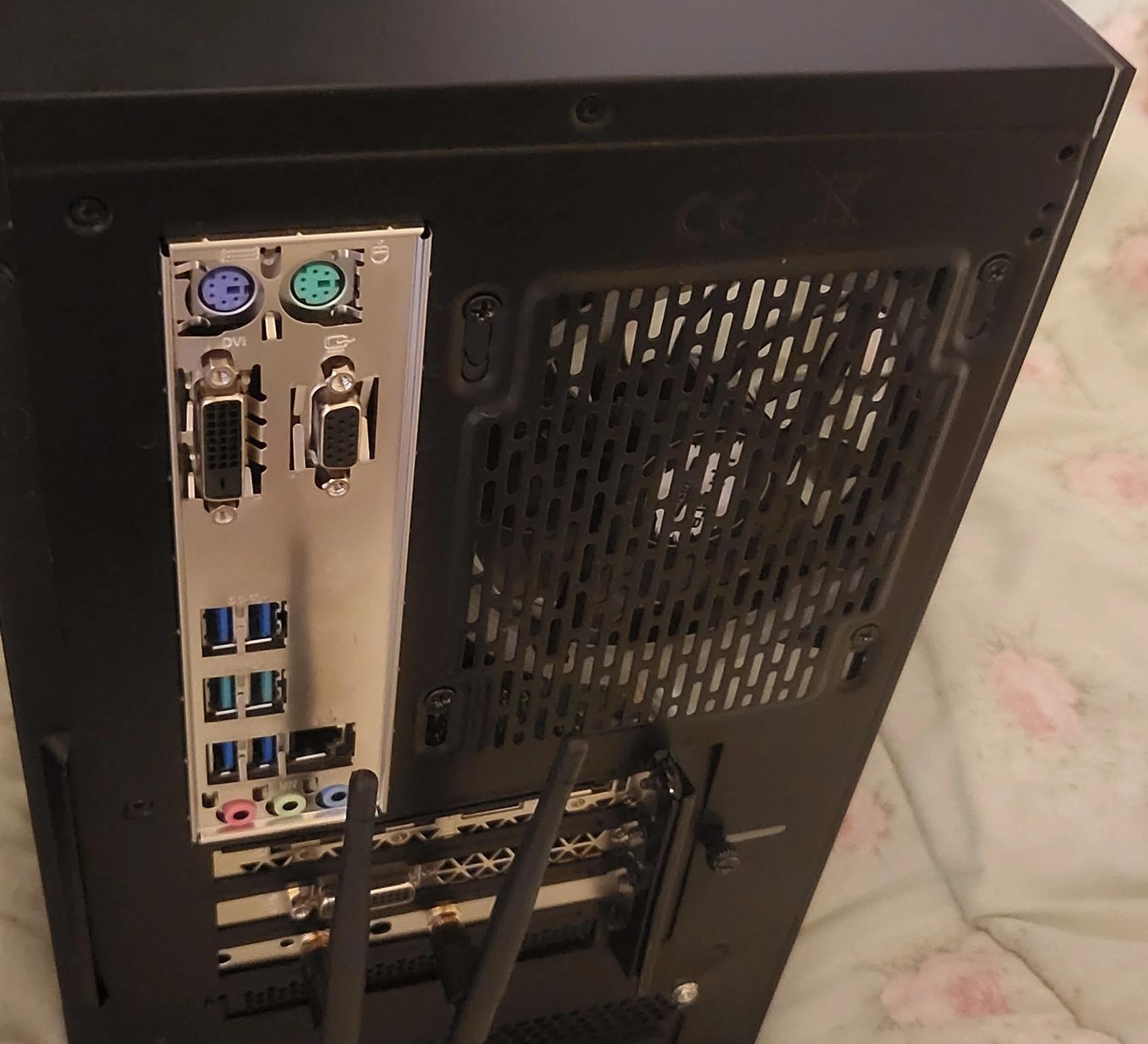 Thermaltake AM4 Rig | Ryzen 5 3600 | 16GB DDR4 RAM | RX 5600 XT | 1TB SSD