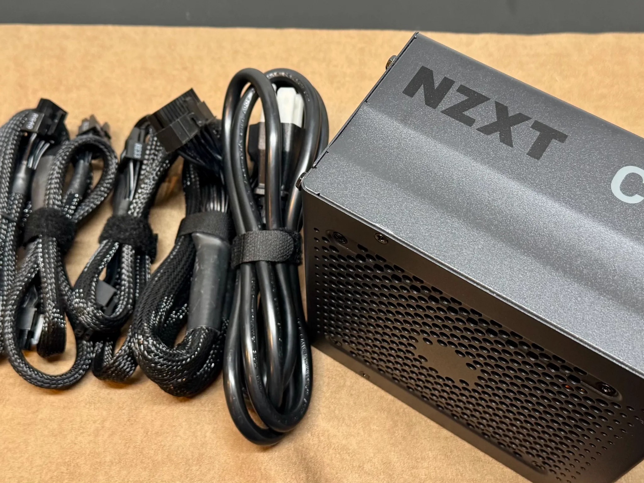 Intel i7-12700K, 64GB, 1TB M2, ASUS TUF GAMING Z690-PLUS D4, Wifi 6E AX210 upgrade, NZXT C750 PSU